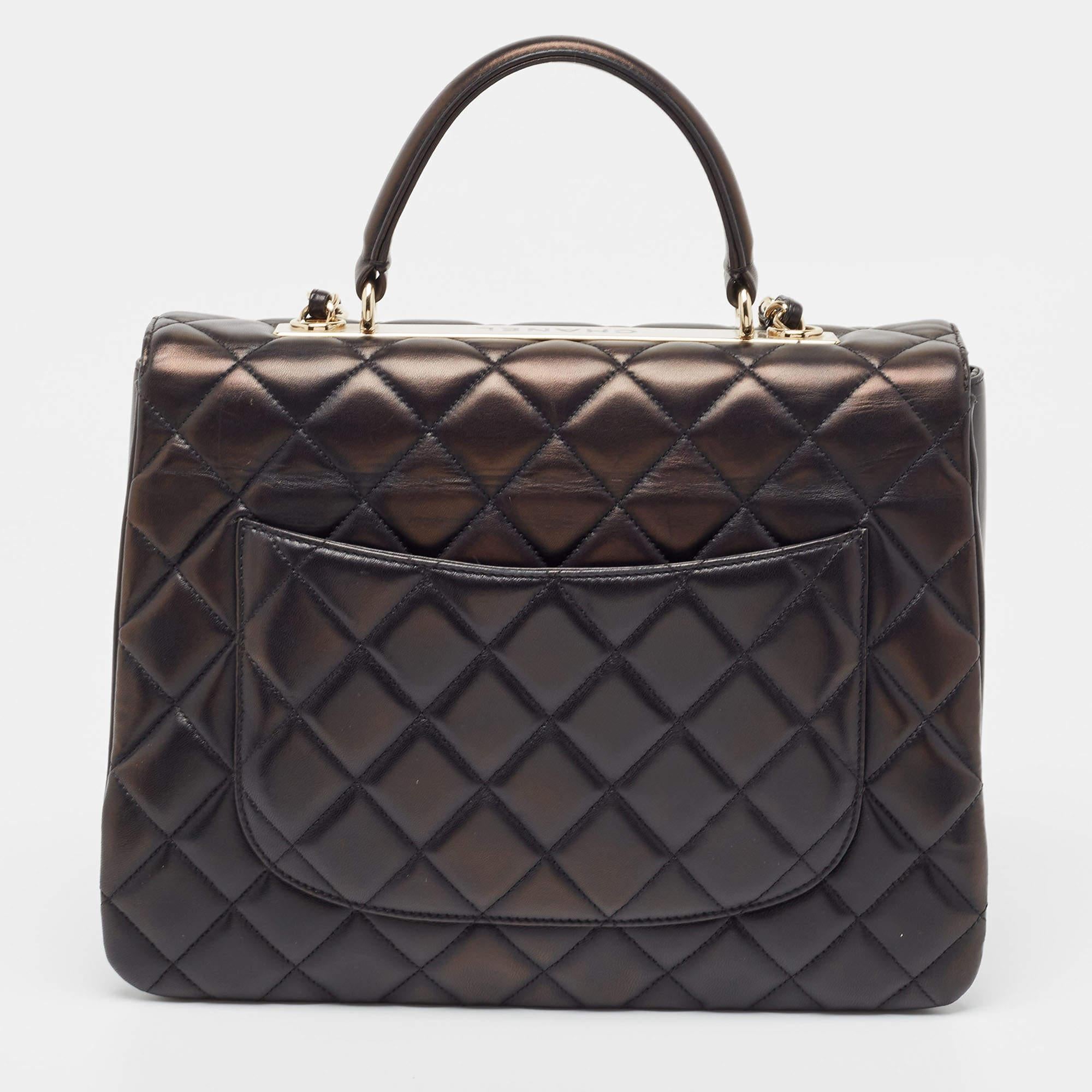 Chanel Schwarze große Trendy CC Top Handle Bag aus gestepptem Leder 9
