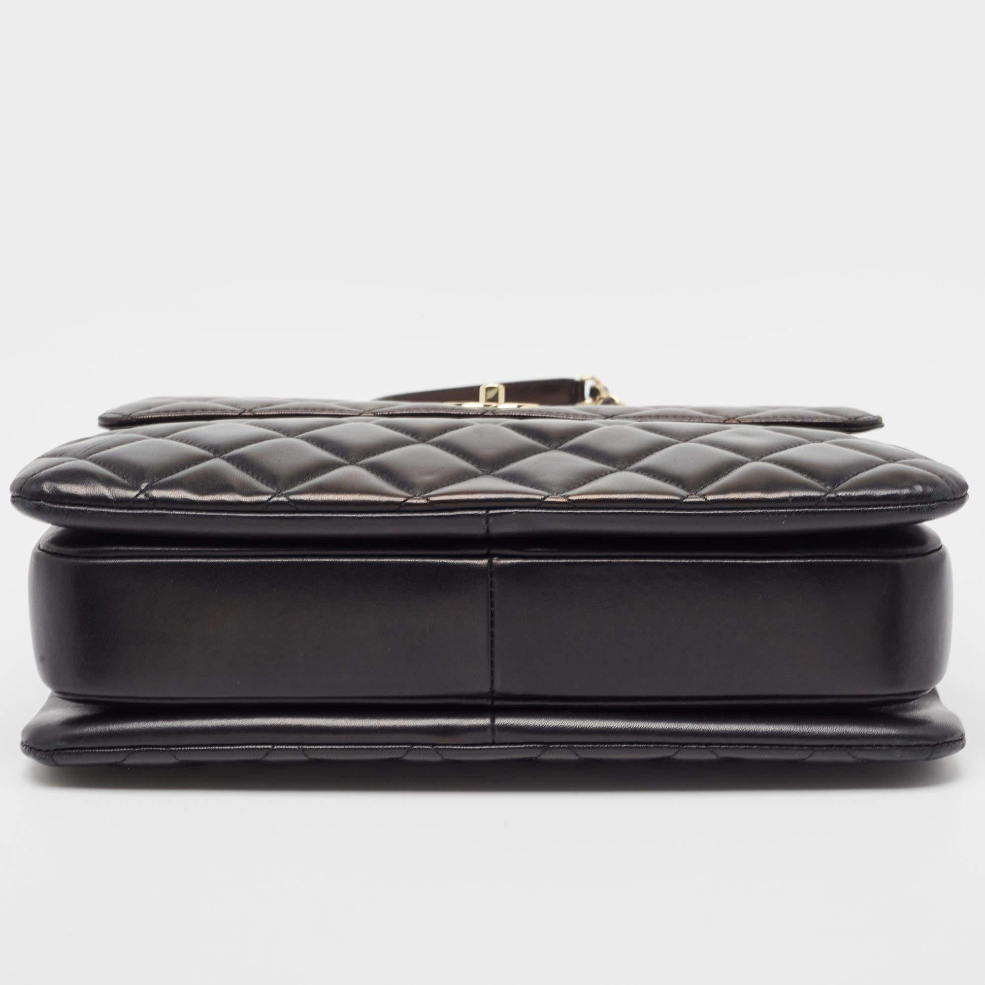 Chanel Schwarze große Trendy CC Top Handle Bag aus gestepptem Leder 1