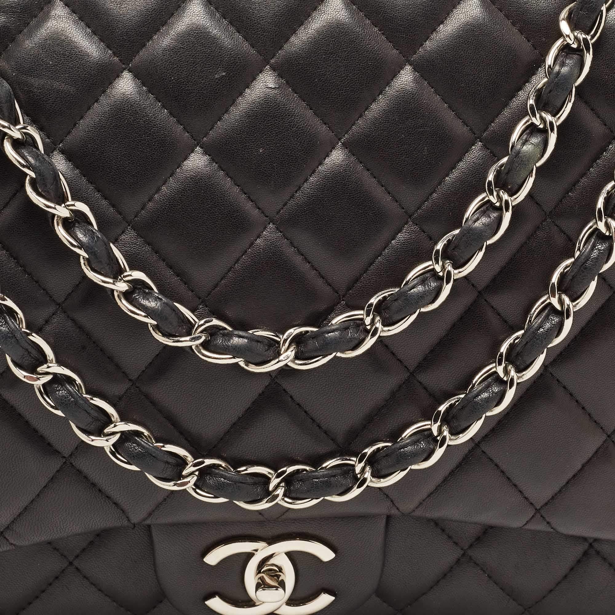 Chanel Black Quilted Leather Maxi Classic Double Flap Bag For Sale 1
