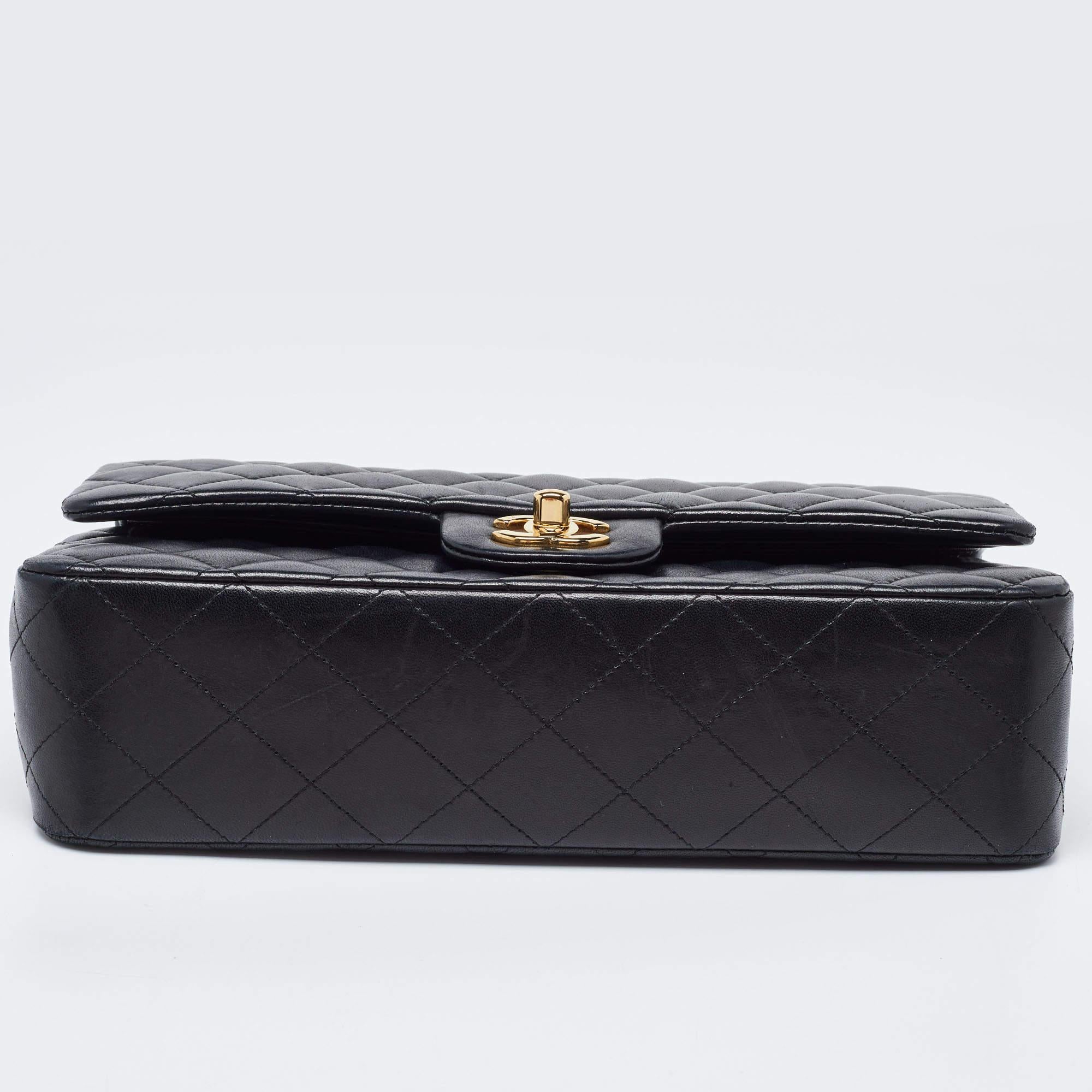 Chanel Black Quilted Leather Medium Classic Double Flap Bag For Sale 1