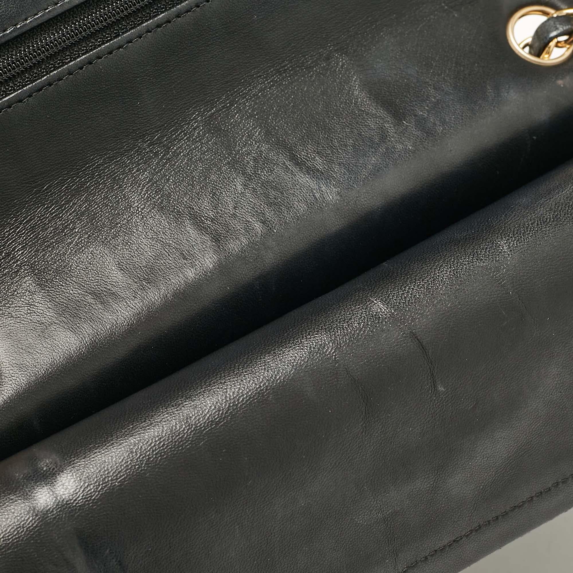 Chanel Black Quilted Leather Medium Classic Double Flap Bag For Sale 5