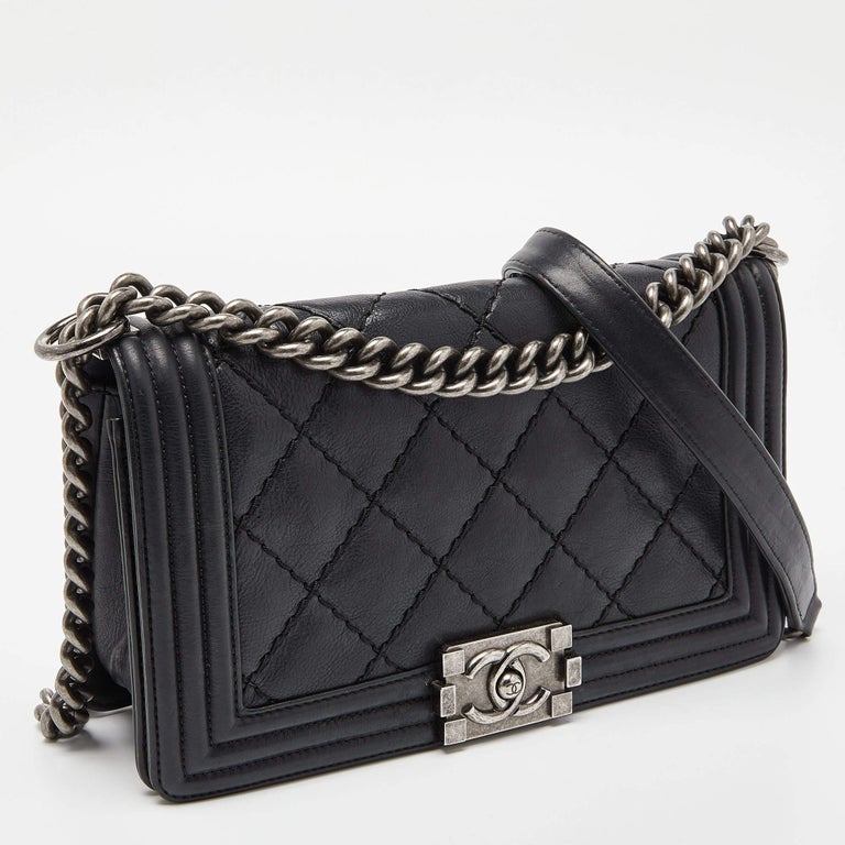 Chanel Black Quilted Leather Medium Double Stitch Boy Flap Bag For Sale at  1stDibs