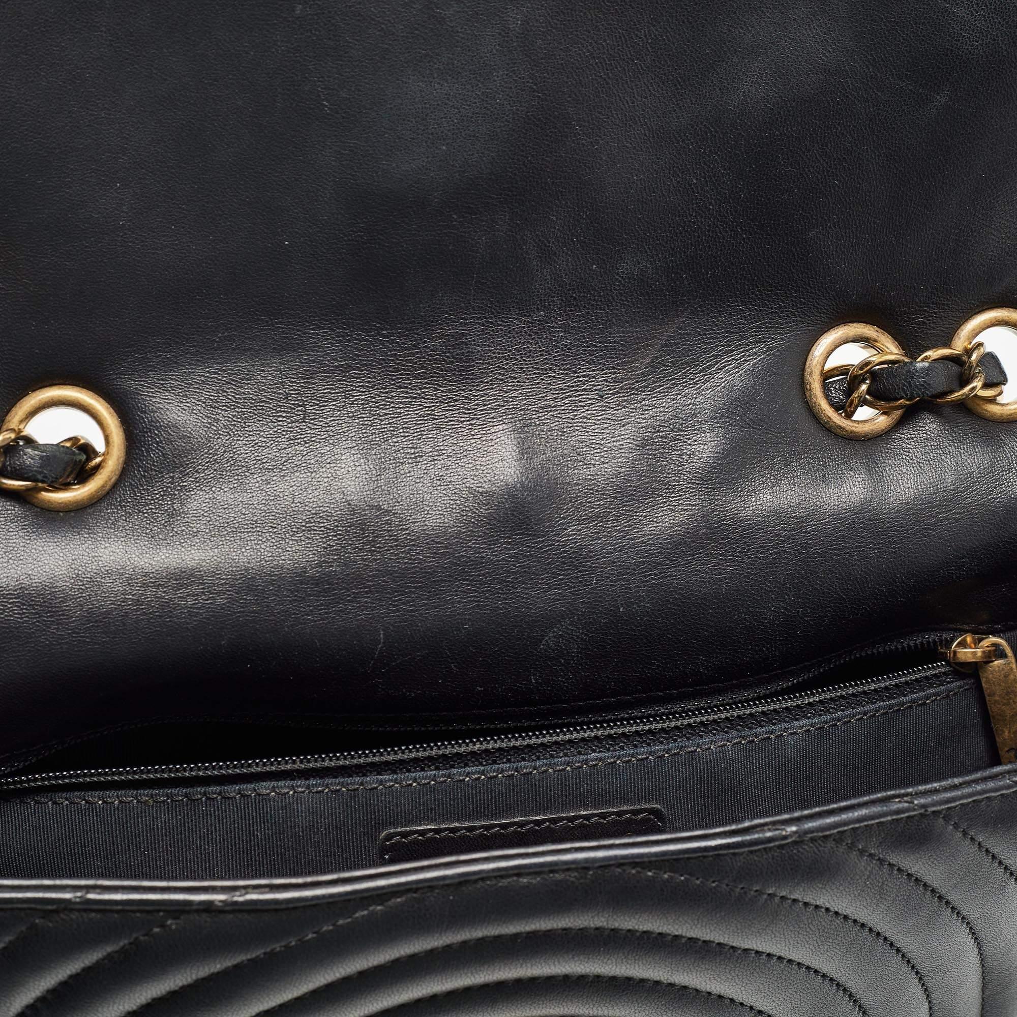 Chanel Black Quilted Leather Medium Pagoda Flap Bag 5
