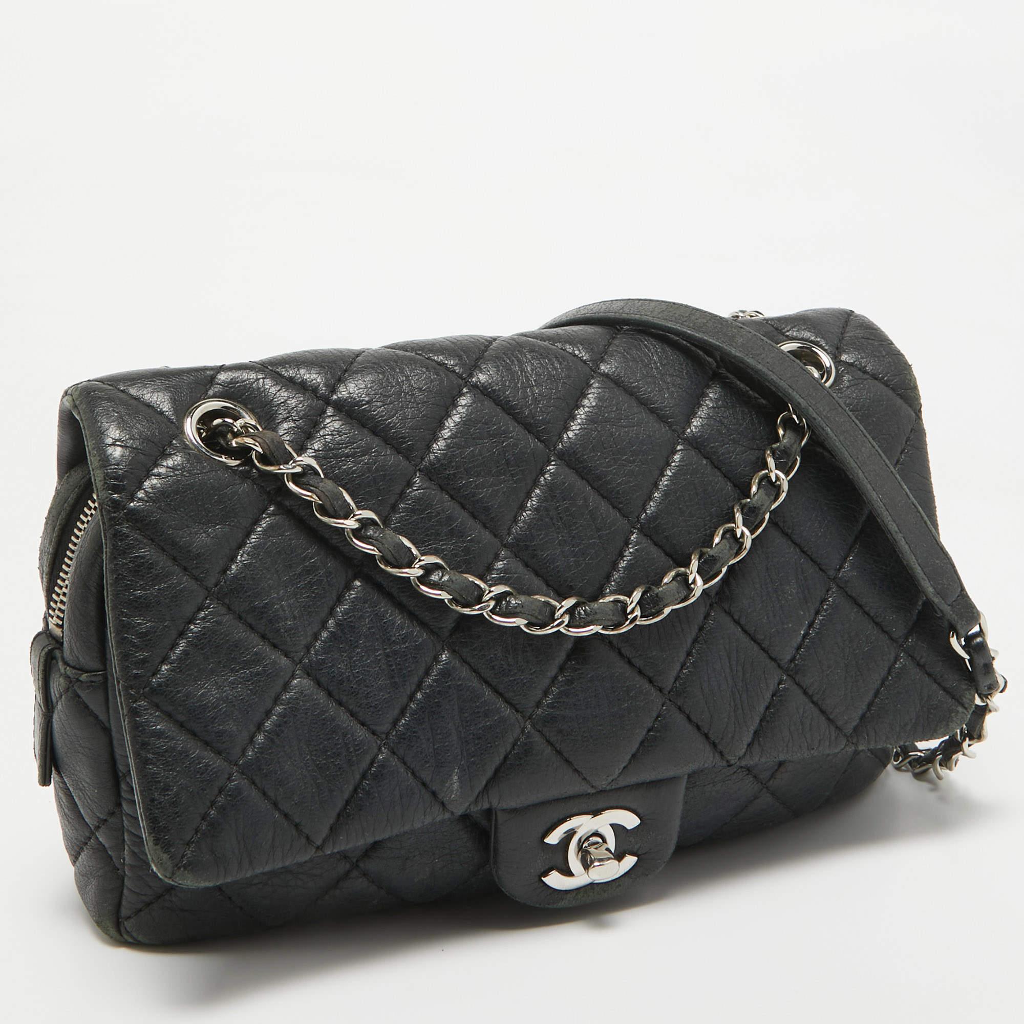 Chanel Black Quilted Leather Medium Soft Easy Flap Bag In Fair Condition For Sale In Dubai, Al Qouz 2