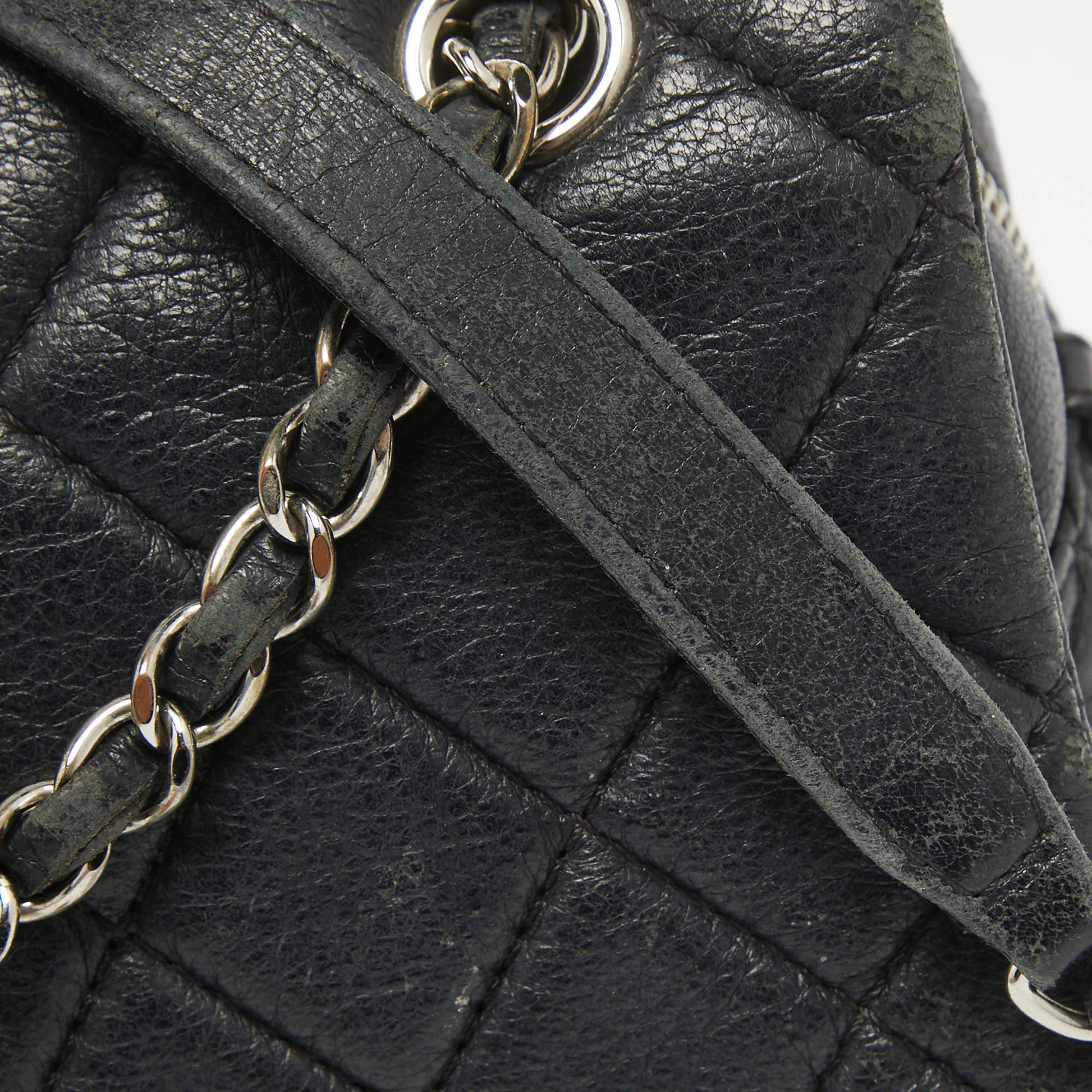 Chanel Black Quilted Leather Medium Soft Easy Flap Bag For Sale 2