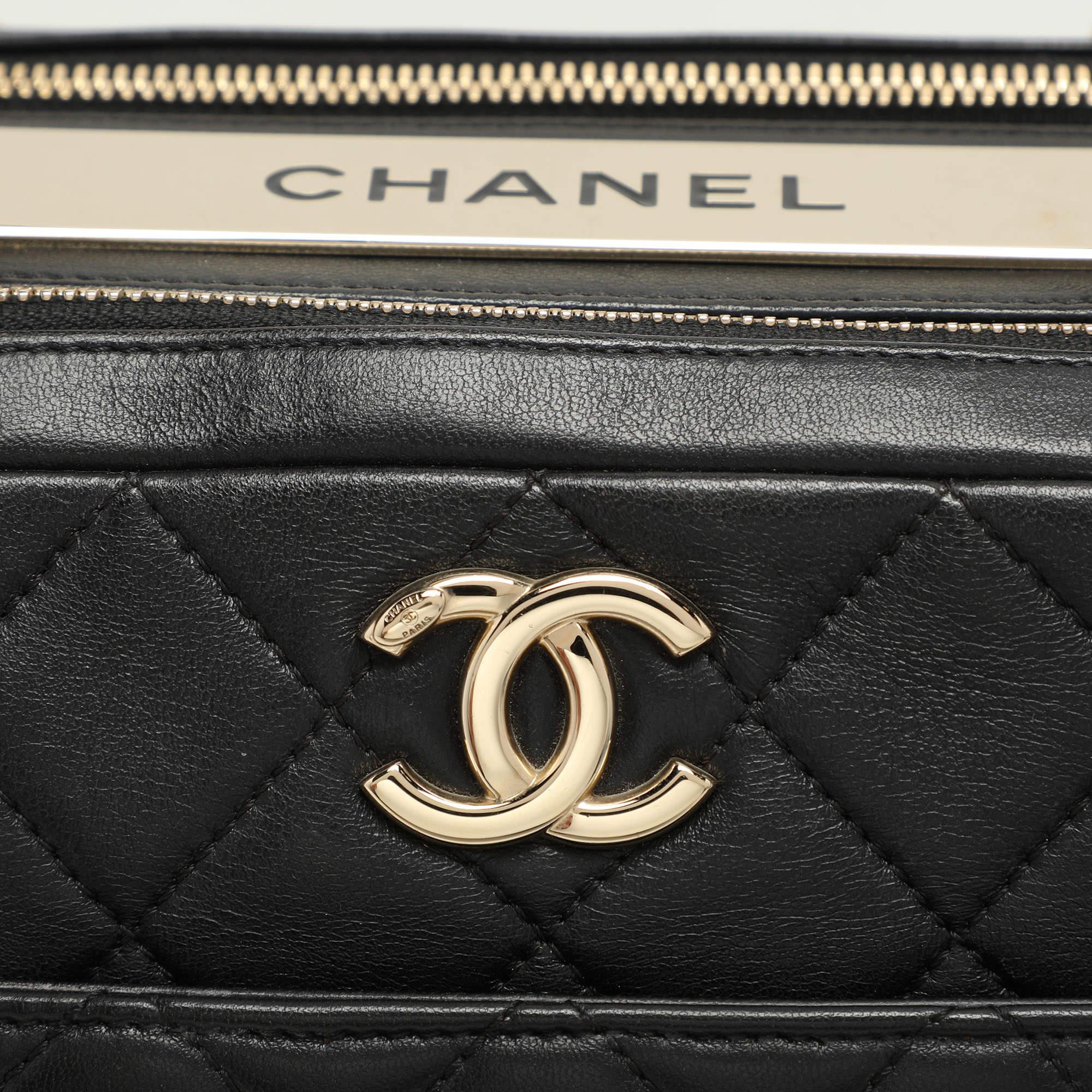 Chanel Schwarze Medium Trendy CC Bowlingtasche aus gestepptem Leder Medium im Angebot 1