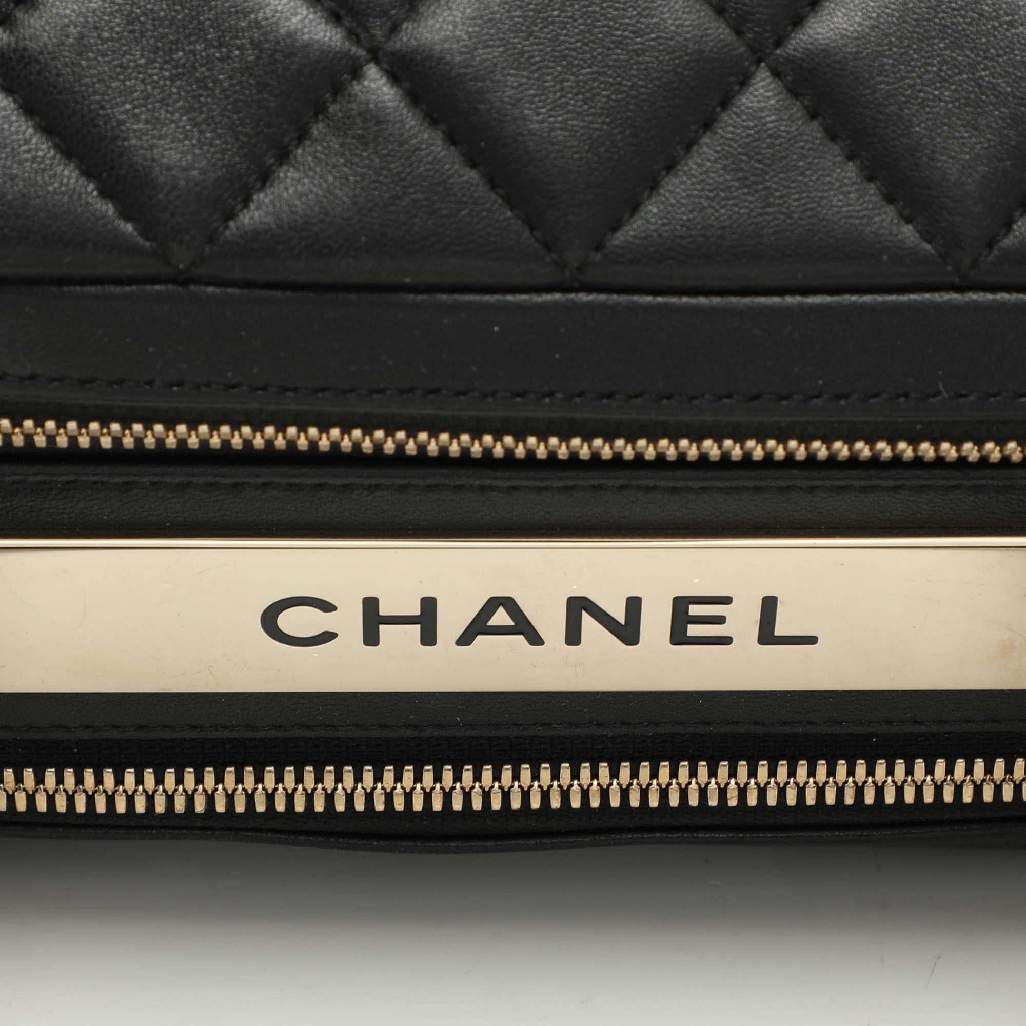 Chanel Schwarze Medium Trendy CC Bowlingtasche aus gestepptem Leder Medium im Angebot 2