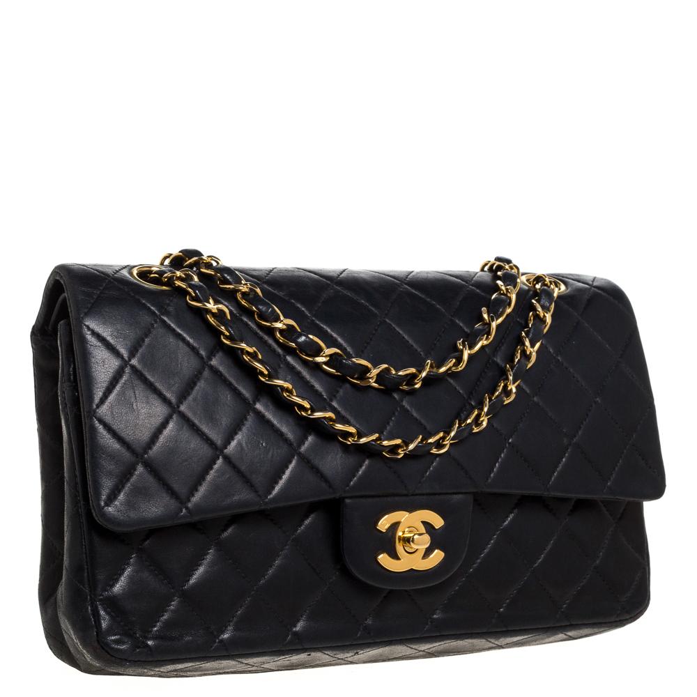 Women's Chanel Black Quilted Leather Medium Vintage Classic Double Flap Bag