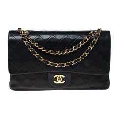 Chanel Black Quilted Leather Medium Vintage Classic Double Flap Bag