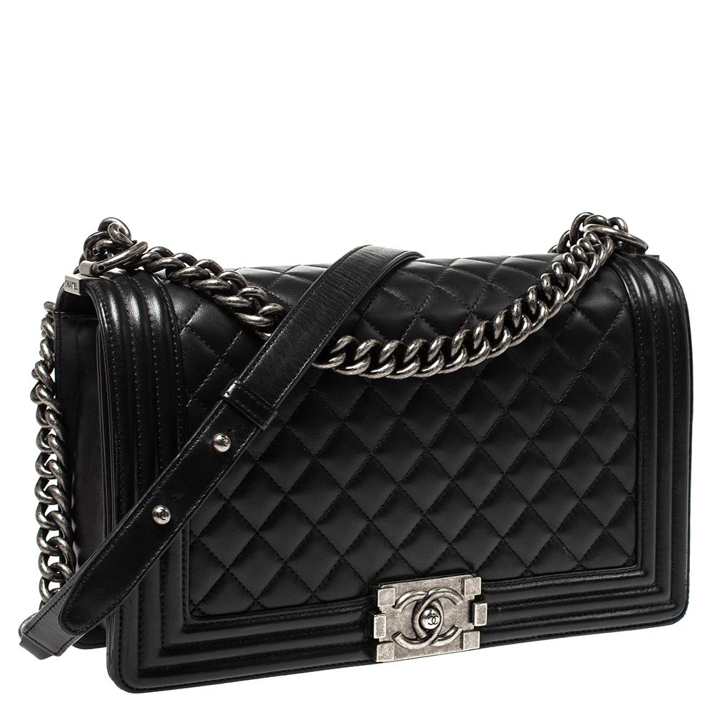 Chanel Black Quilted Leather New Medium Boy Bag In Good Condition In Dubai, Al Qouz 2