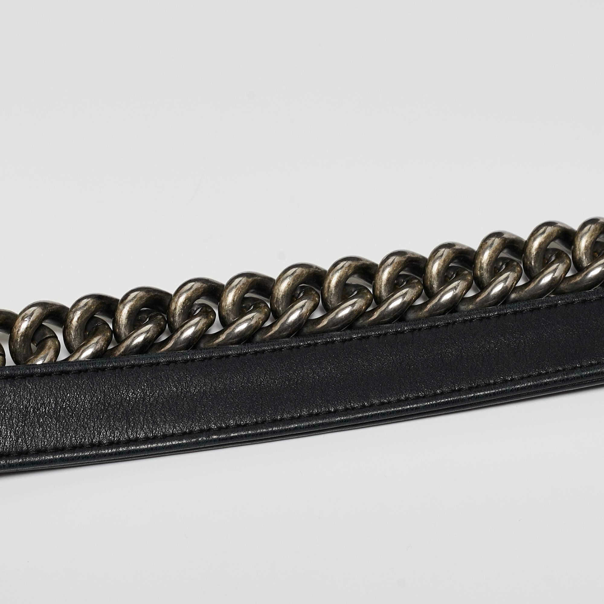 Chanel Black Quilted Leather New Medium Boy Shoulder Bag For Sale 14