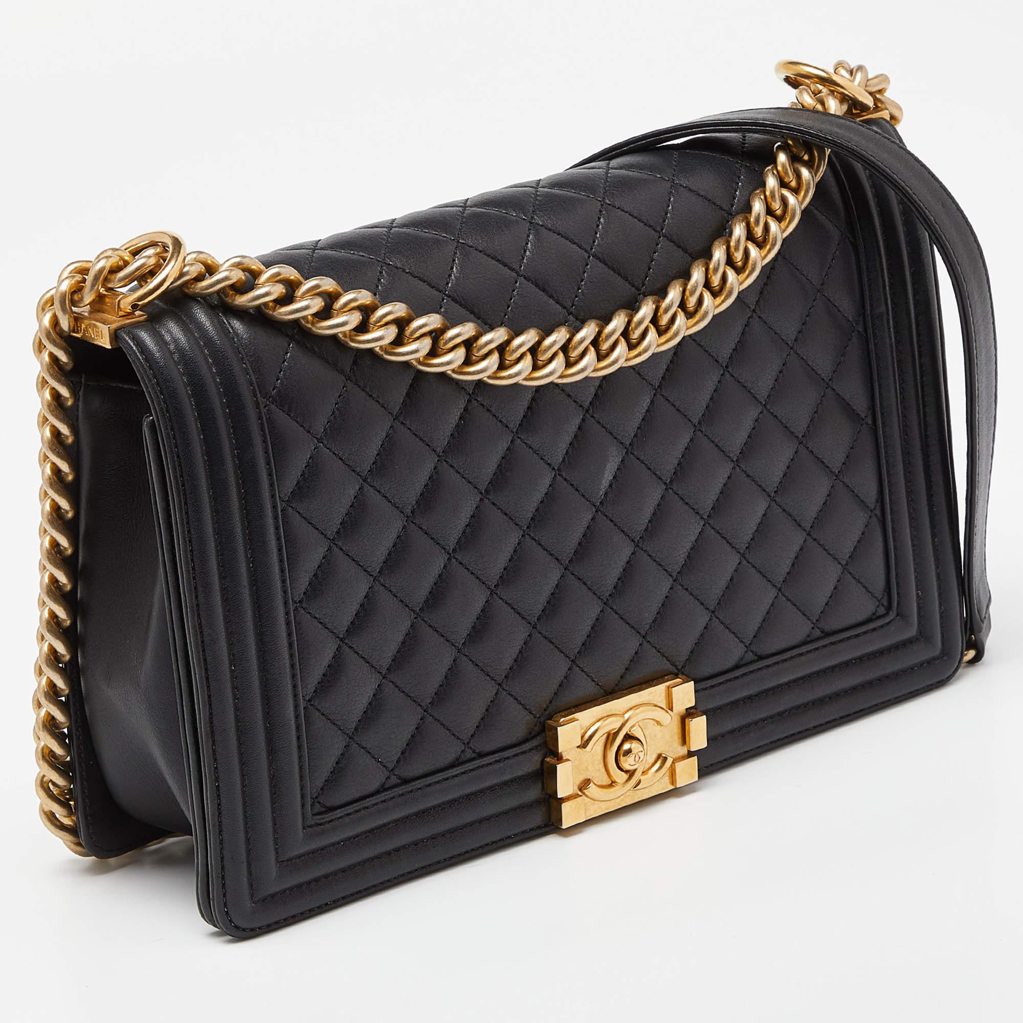 Chanel Black Quilted Leather New Medium Boy Shoulder Bag In Good Condition In Dubai, Al Qouz 2