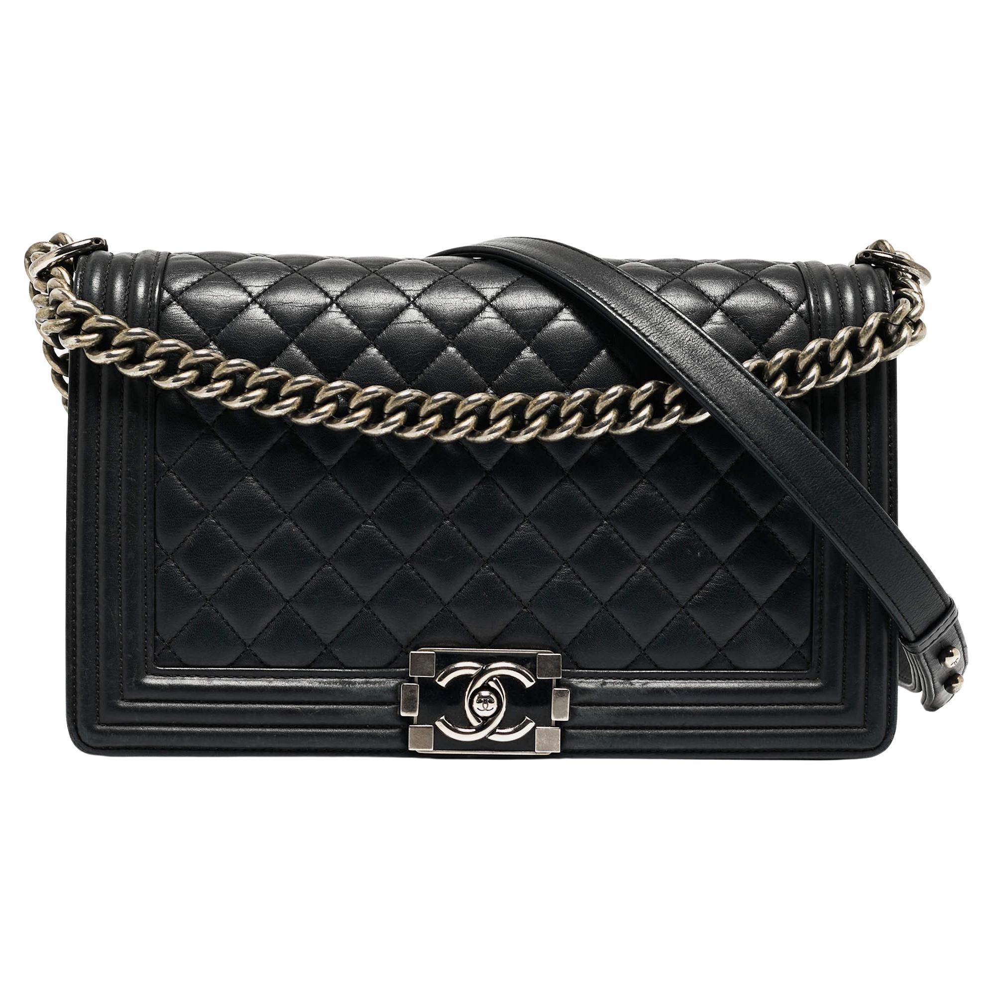 Chanel Black Quilted Leather New Medium Boy Shoulder Bag For Sale