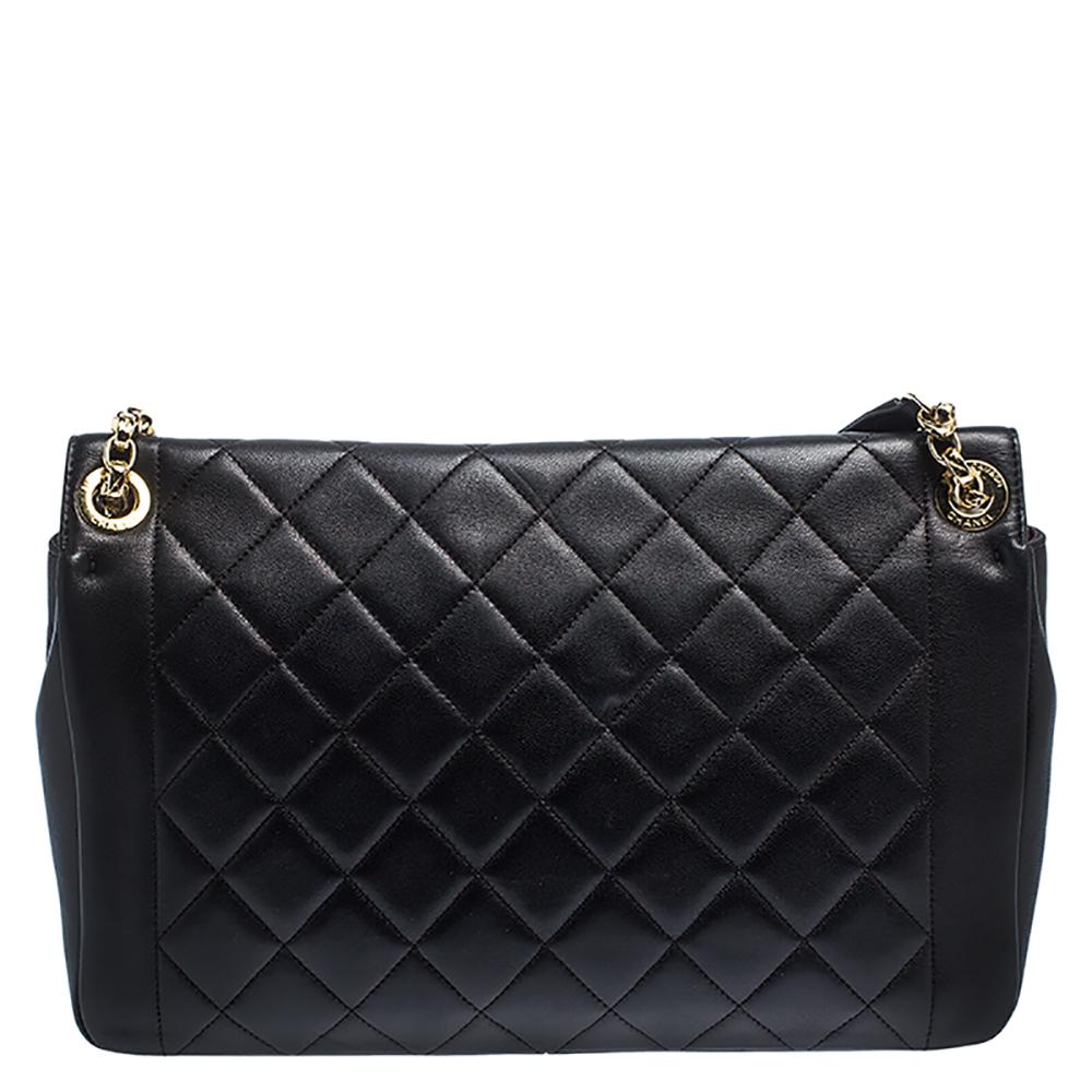 Chanel's flap bags are the most iconic handbags in the fashion world. Totally worth the splurge, these bags, that have become a symbol of class and luxury, carries unparalleled elegance and charm. This flap bag is crafted from leather and carries