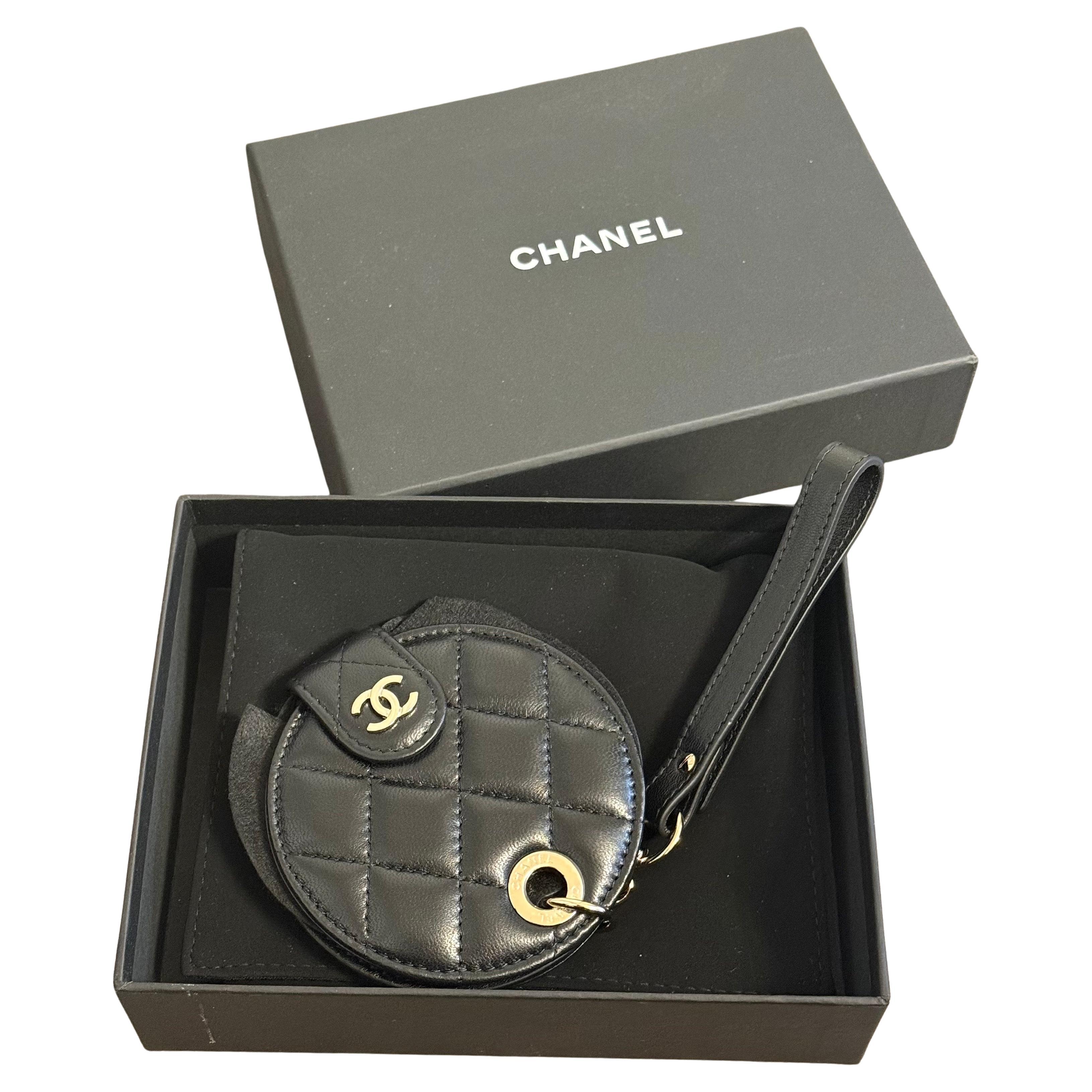 Do Chanel bags come with tags?