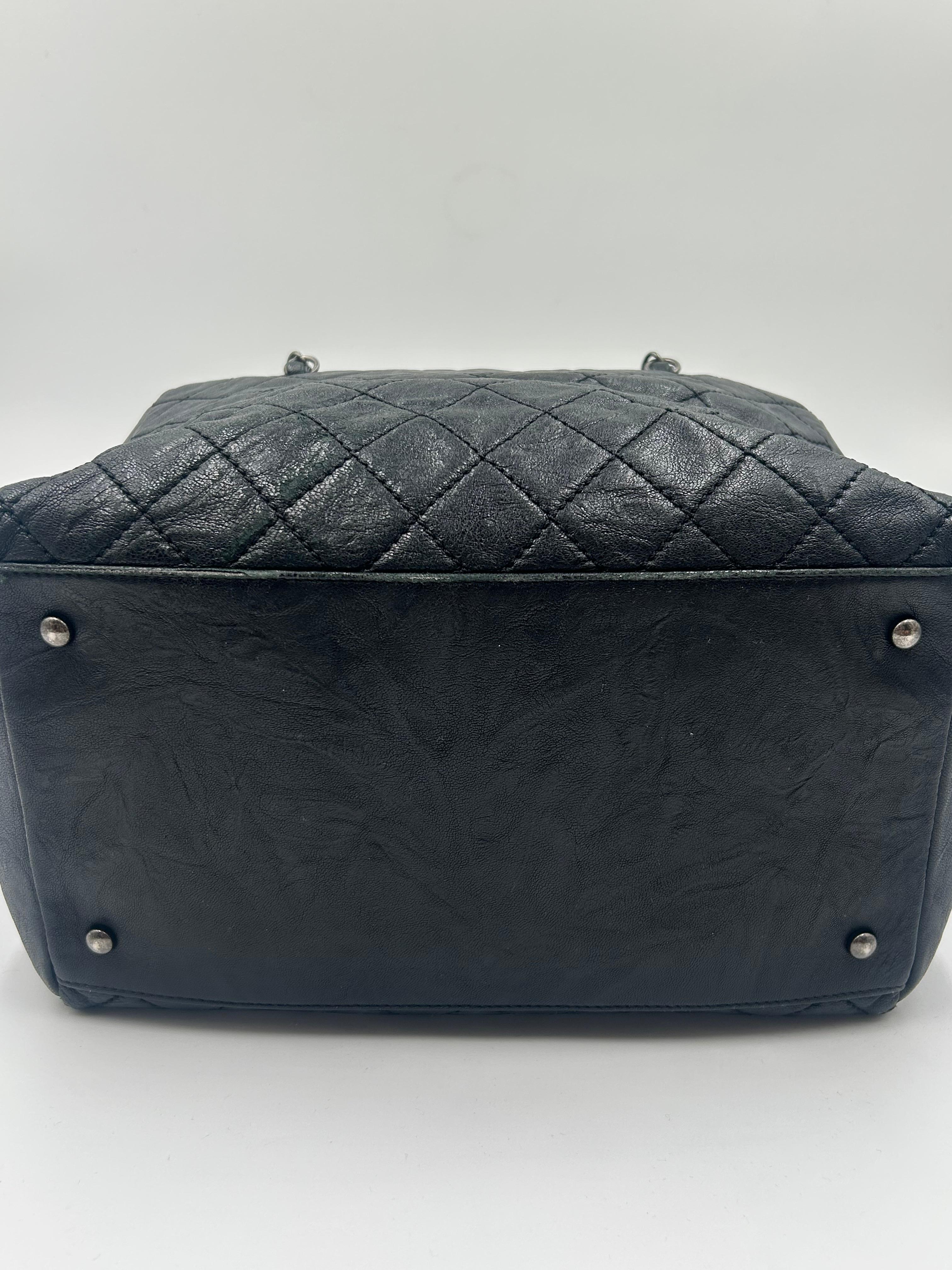 Chanel Black Quilted Leather Silver Hardware Bag 2016 en vente 6