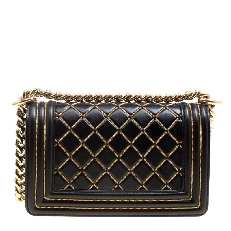 This flap bag from Chanel will make the dream of countless women come true. Continuing the grace and divinity of the Chanel classics, this Boy Flap bag from the Pre-Fall 2017 Collection comes crafted from black leather and designed with chains laid