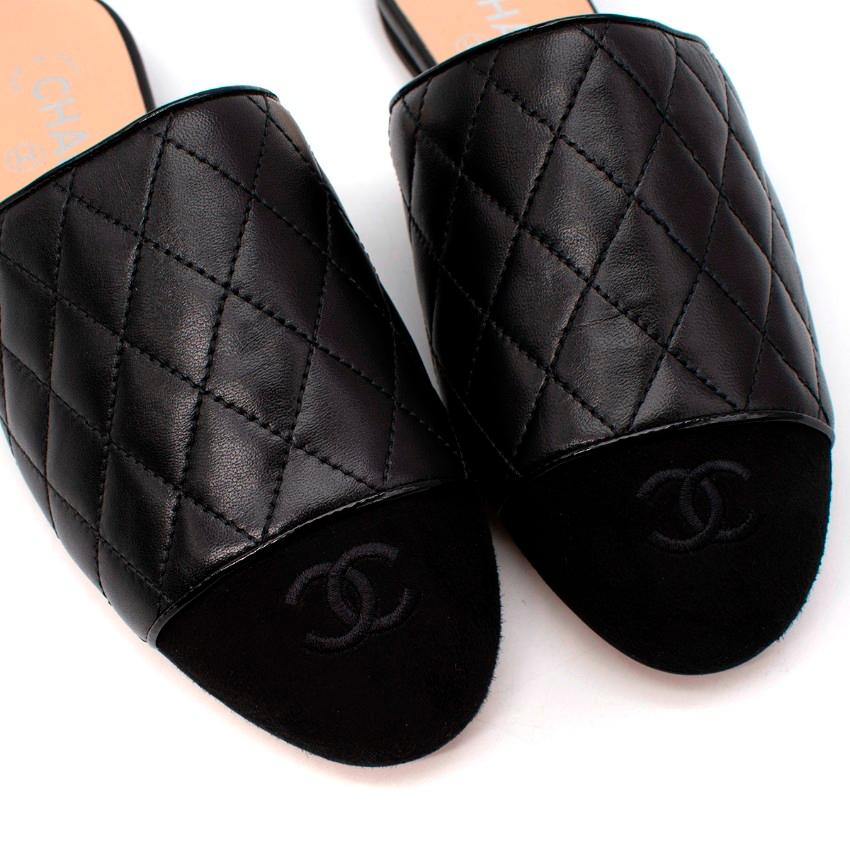 Chanel Black Quilted Leather Suede CC Logo Embroidered Toe-Cap Mules For Sale 2