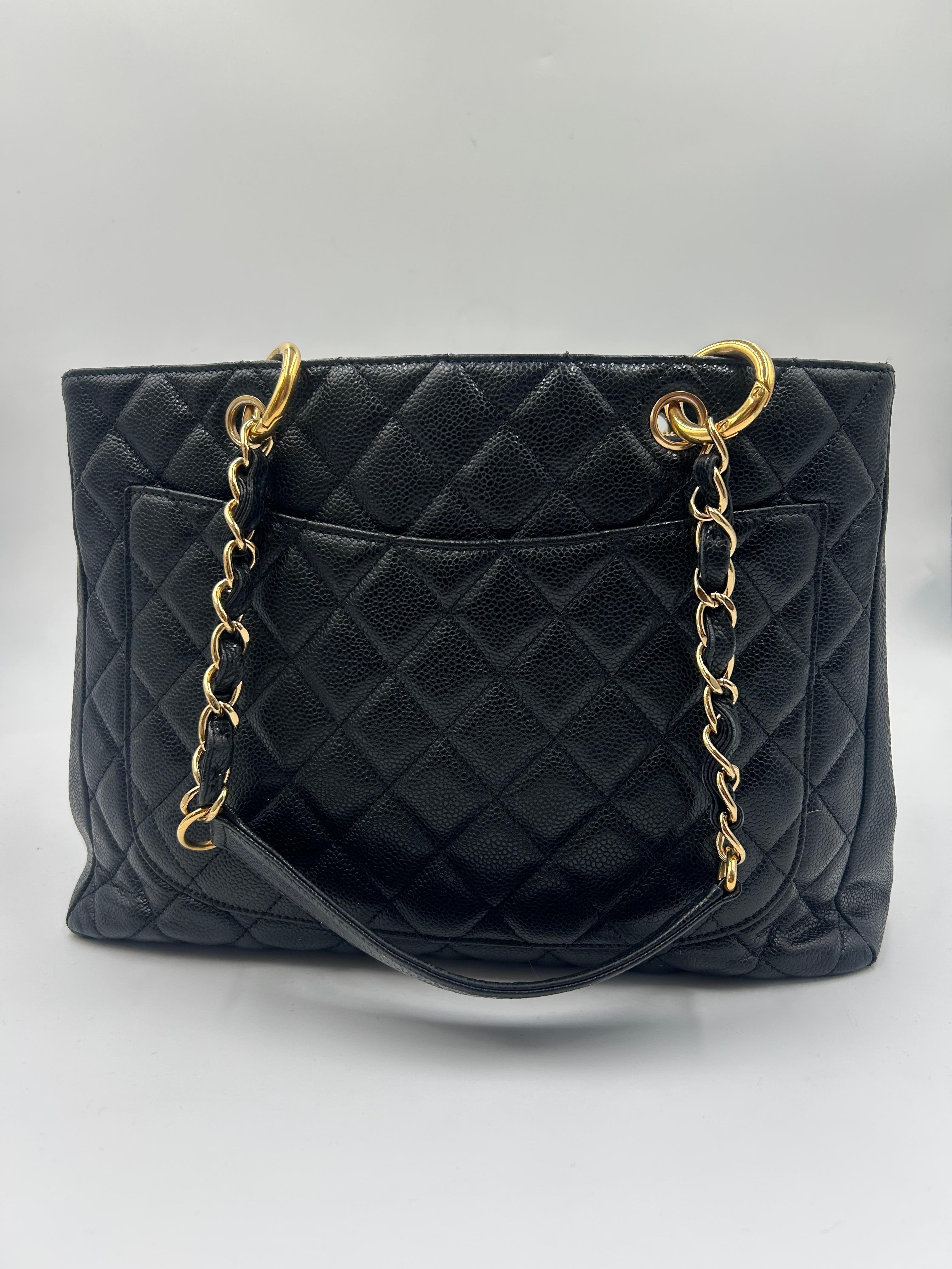 Chanel - Sac à main en cuir matelassé noir 2008 Bon état - En vente à Palm Beach, FL