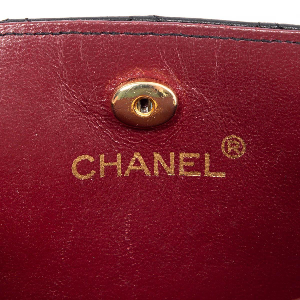 CHANEL black quilted leather VINTAGE MINI SQUARE Shoulder Bag For Sale 1