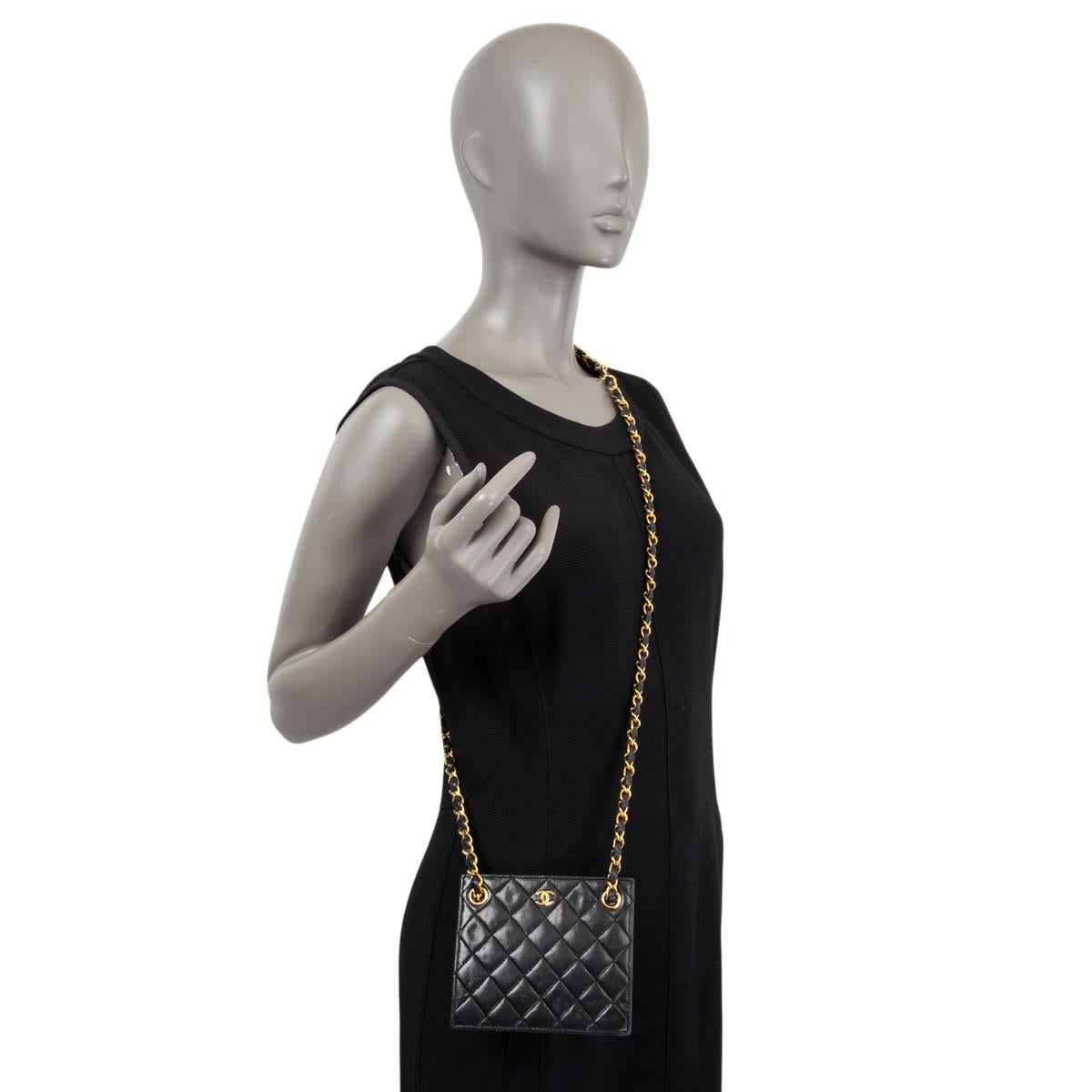 CHANEL black quilted leather VINTAGE MINI SQUARE Shoulder Bag For Sale 4