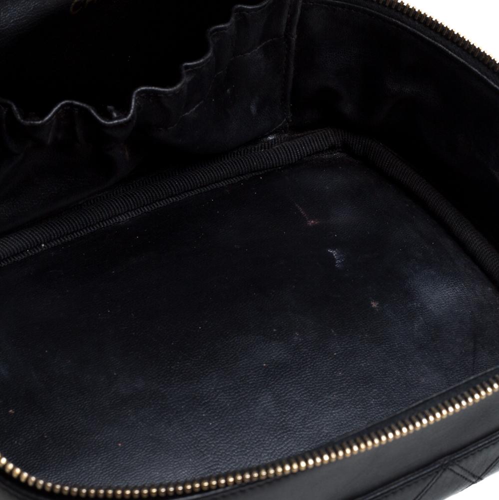 Chanel Black Quilted Leather Vintage Vanity Bag 5