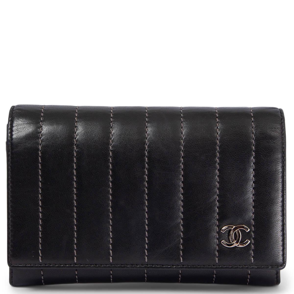 Chanel Quilted Wallet - 171 For Sale on 1stDibs  chanel quilted trifold  wallet, e wallet88, patek 88 e wallet