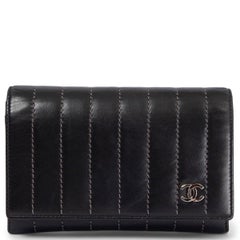 CHANEL black quilted leather Wallet