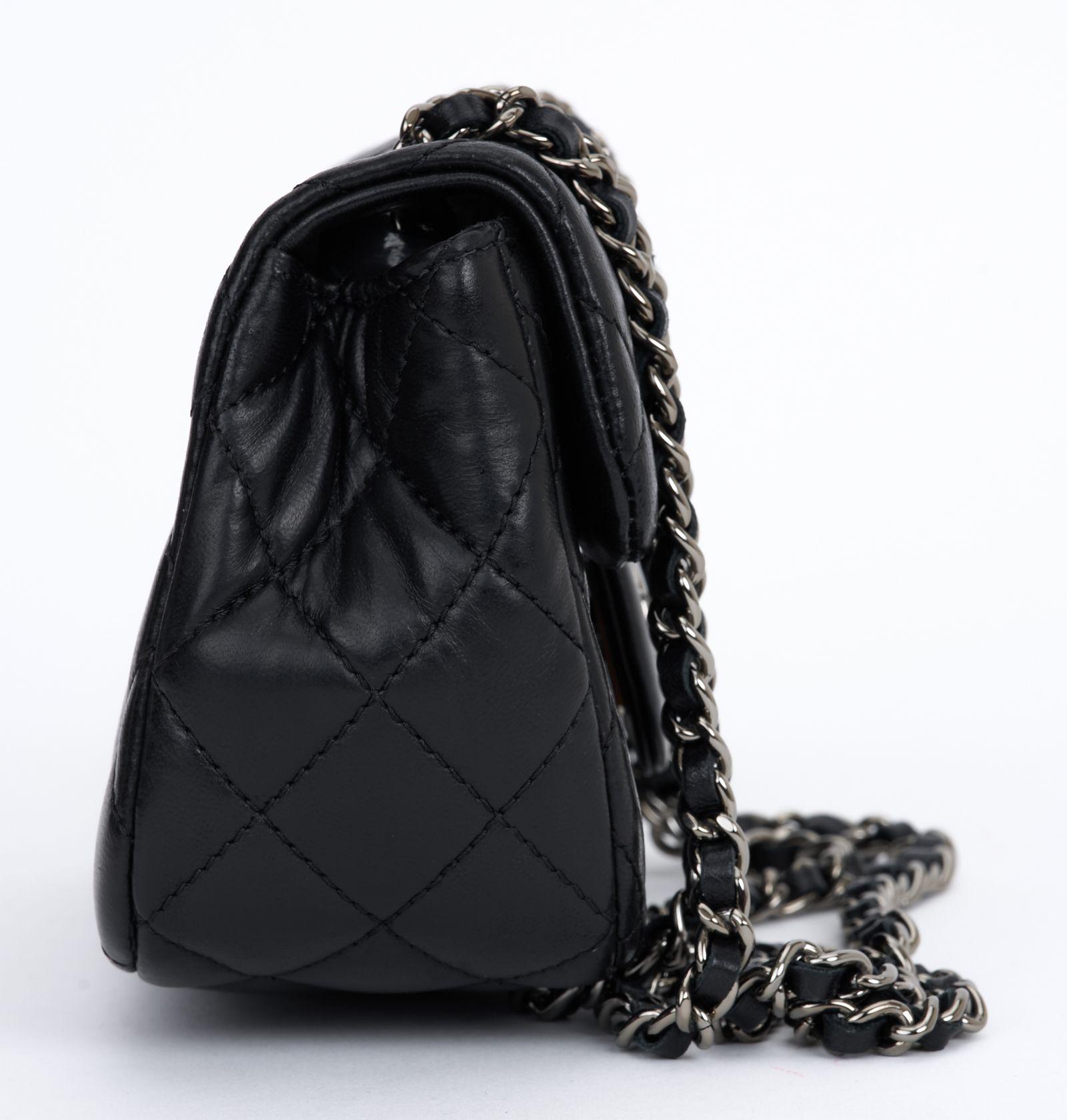 Chanel Black Quilted Mini Flap Bag In Excellent Condition For Sale In West Hollywood, CA