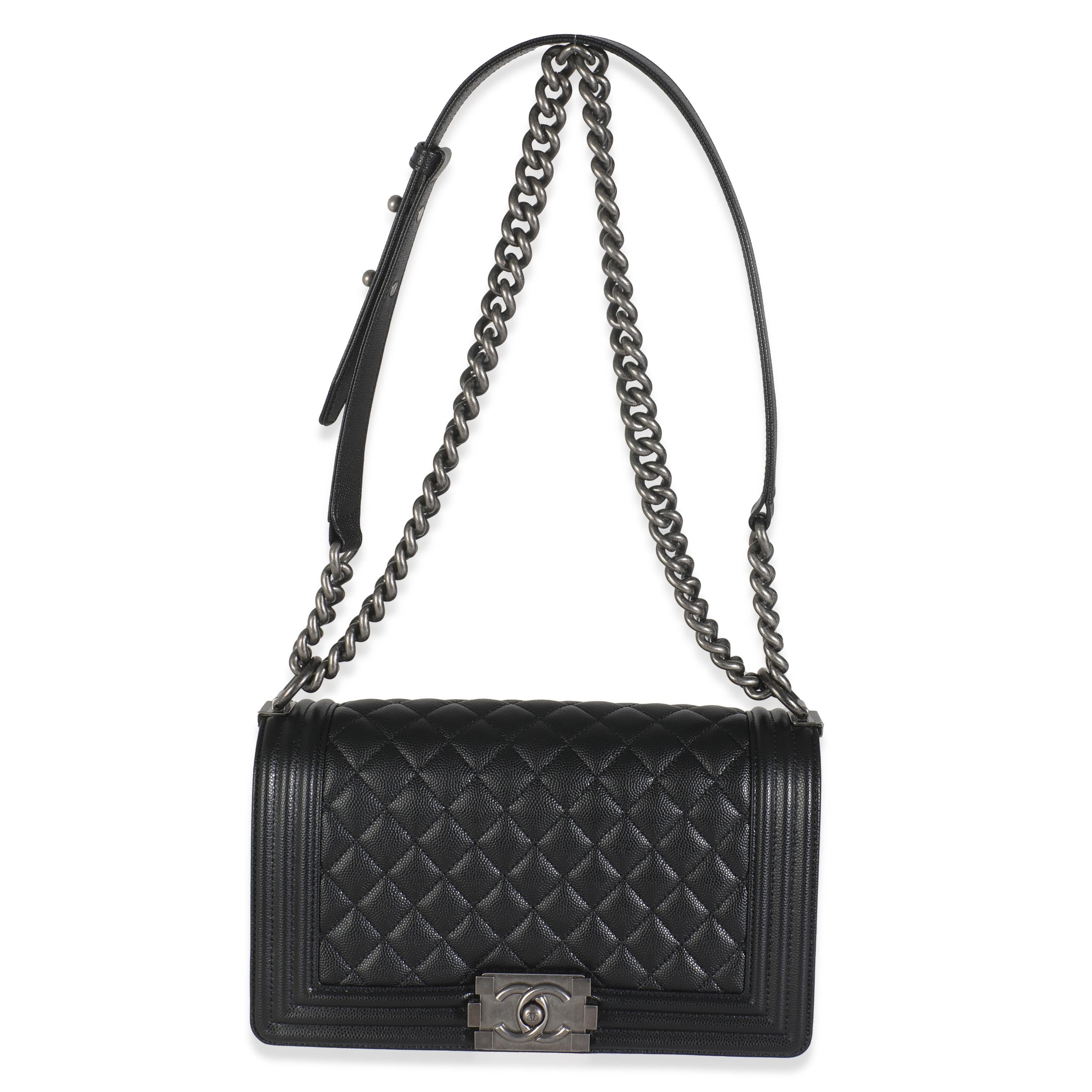 Chanel Black Quilted Old Medium Boy Bag en vente 1