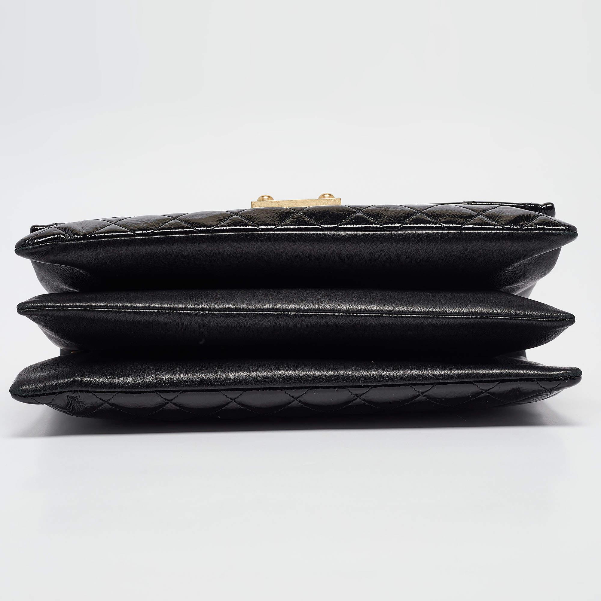 Chanel Black Quilted Patent and Leather Pagoda Accordion Flap Bag For Sale 2