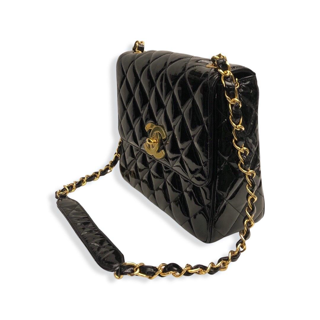 Chanel Black Quilted Patent Big CC Turn-lock Flap Shoulder Bag  Bon état - En vente à Sheung Wan, HK