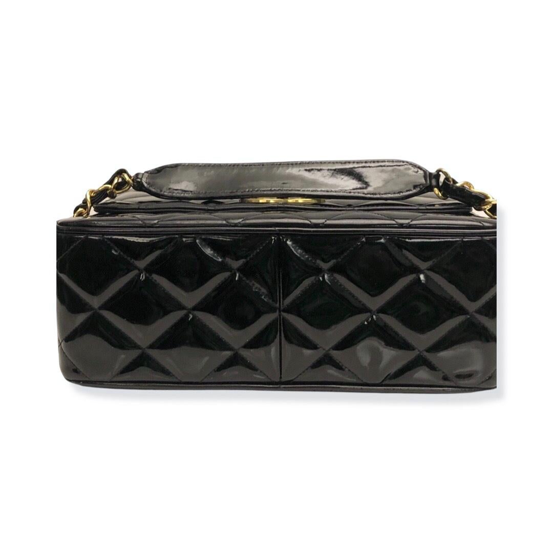 Chanel Black Quilted Patent Big CC Turn-lock Flap Shoulder Bag  In Good Condition For Sale In Sheung Wan, HK