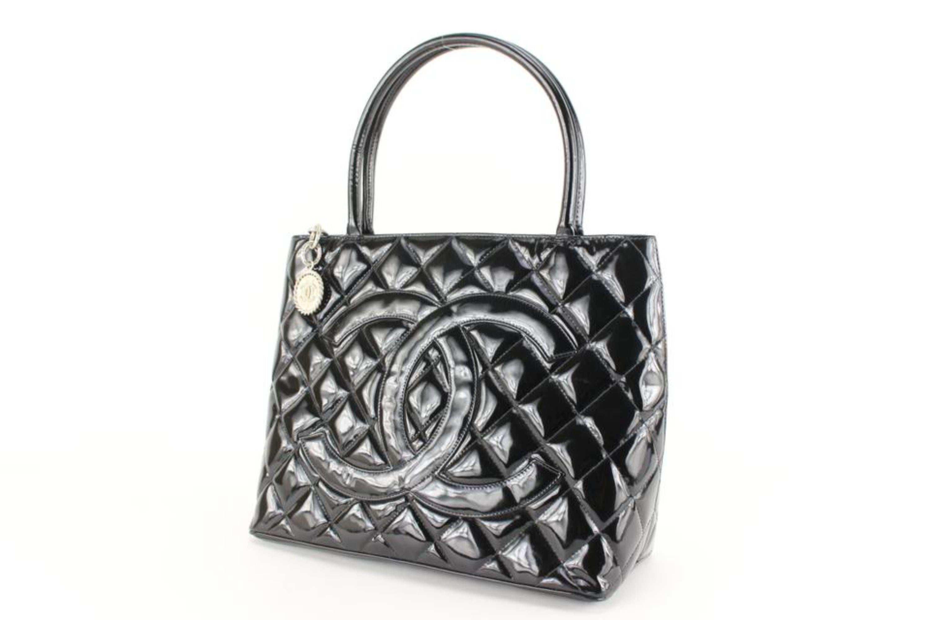 Chanel Black Quilted Patent CC Medallion Zip Tote Bag 23cc830s 6