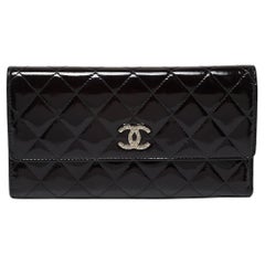 Chanel Black Quilted Patent Leather CC Continental Wallet