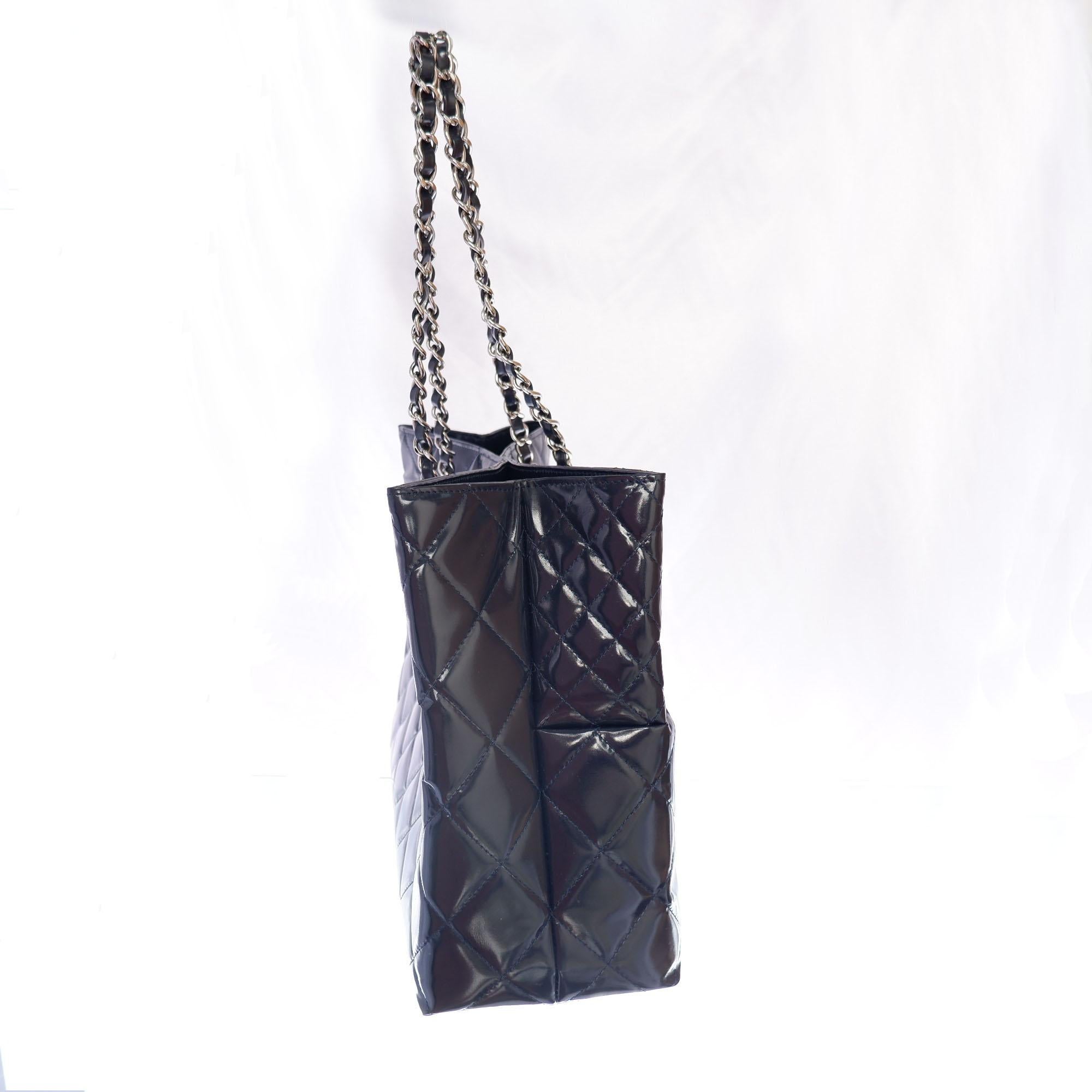 Chanel Black Quilted Patent Leather In The Business Large Tote Bag In Good Condition In Irvine, CA