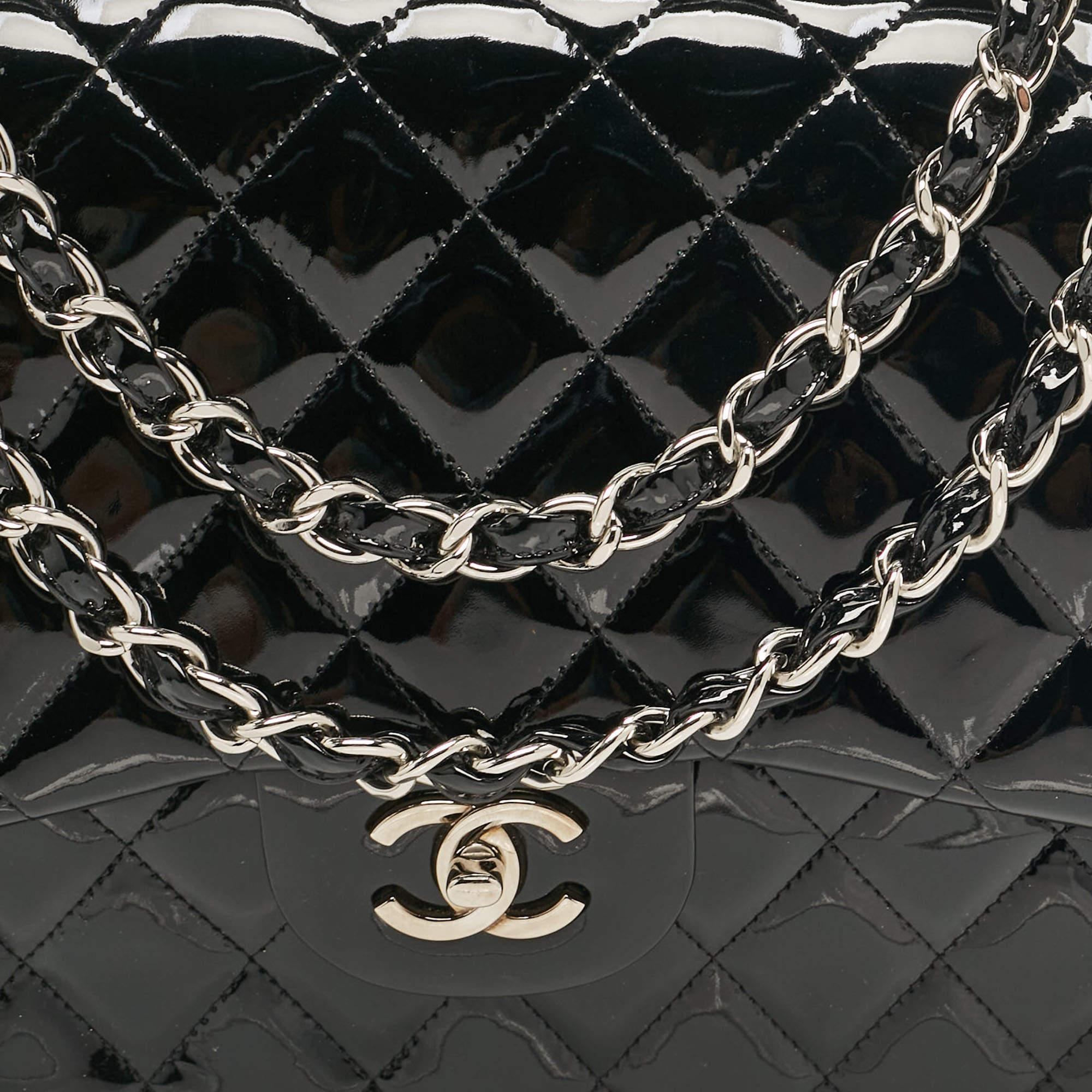 Chanel Black Quilted Patent Leather Jumbo Classic Double Flap Bag For Sale 1