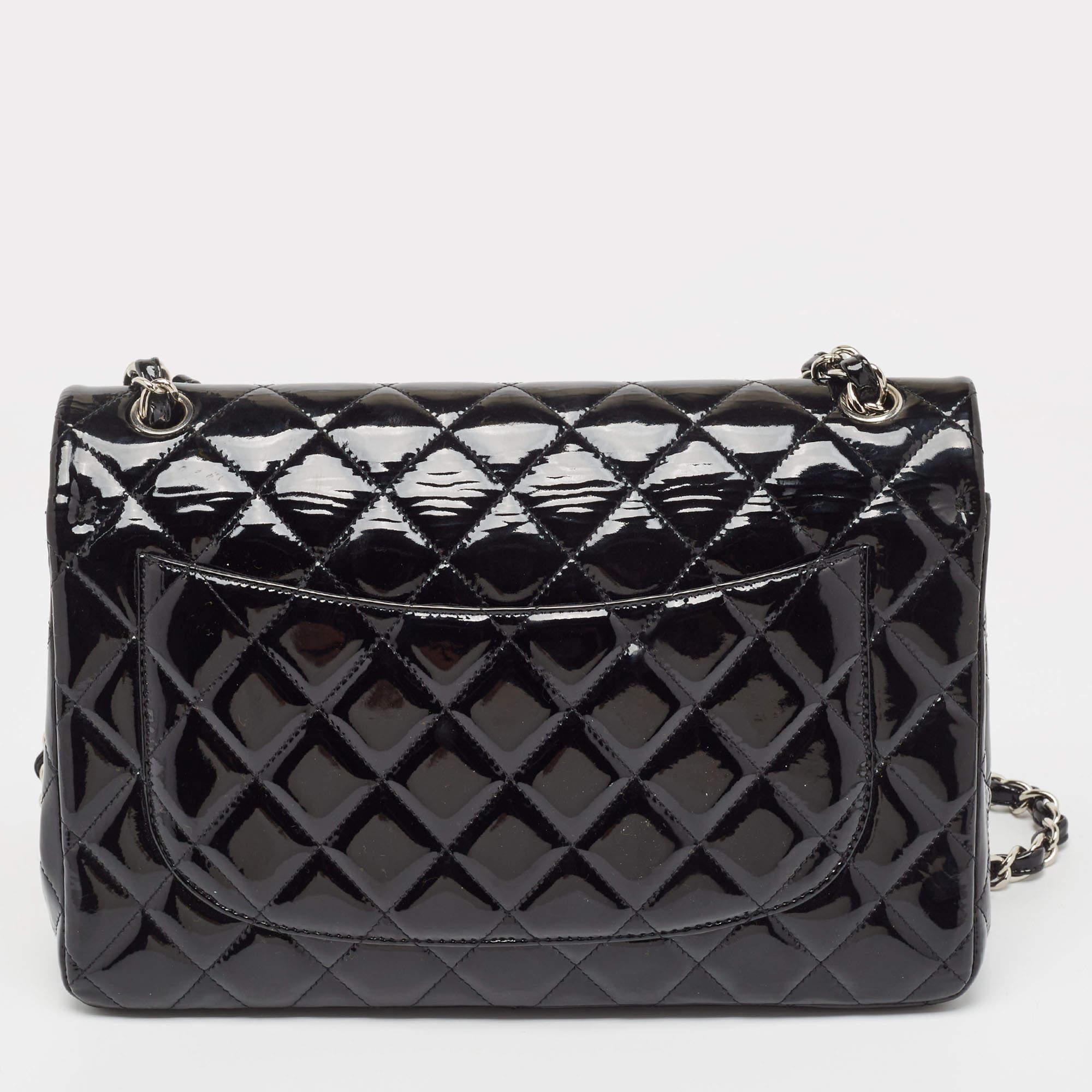 Chanel Black Quilted Patent Leather Jumbo Classic Double Flap Bag For Sale 2