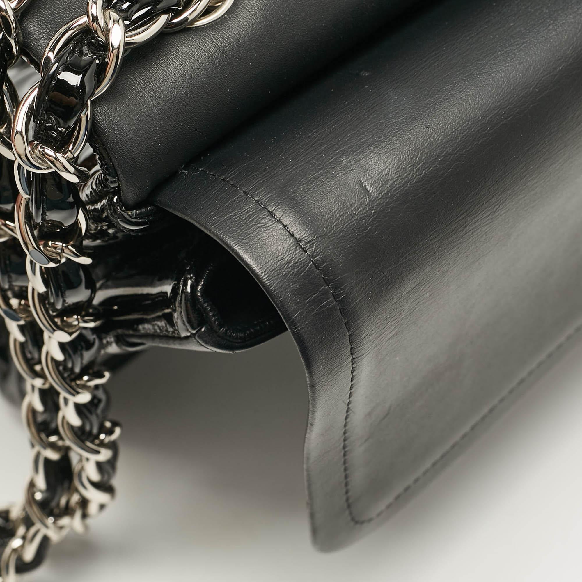 Chanel Black Quilted Patent Leather Jumbo Classic Double Flap Bag For Sale 3