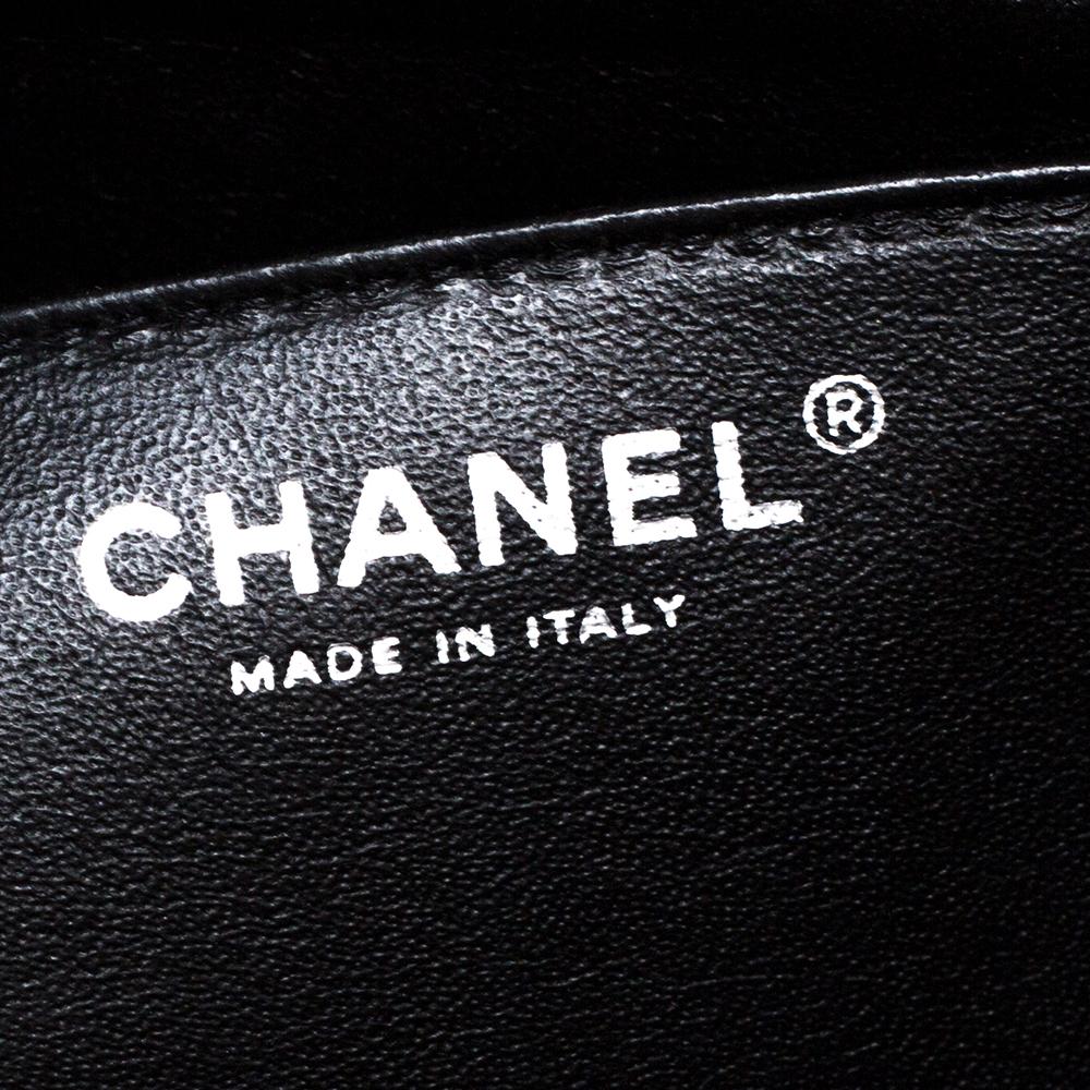 Chanel Black Quilted Patent Leather Maxi Classic Single Flap Bag 3