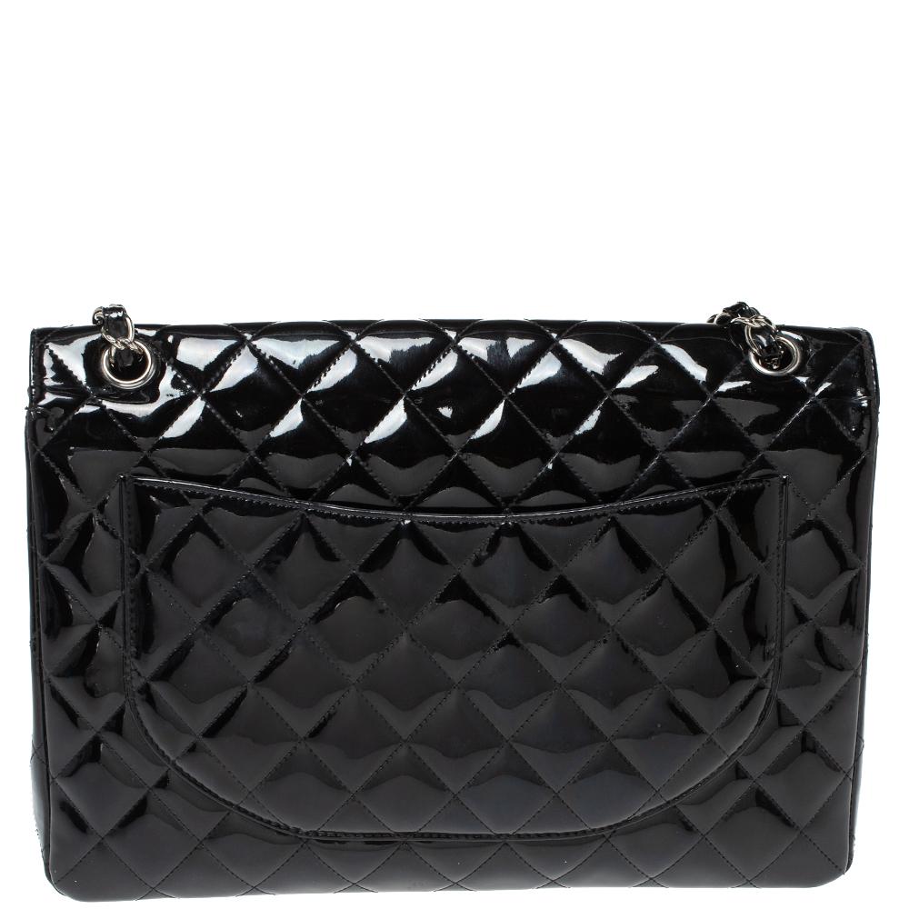 We are in utter awe of this flap bag from Chanel as it is appealing in a surreal way. Exquisitely crafted from patent leather in their quilt design, it bears their signature label on the leather interior and the iconic CC turn-lock on the flap. The