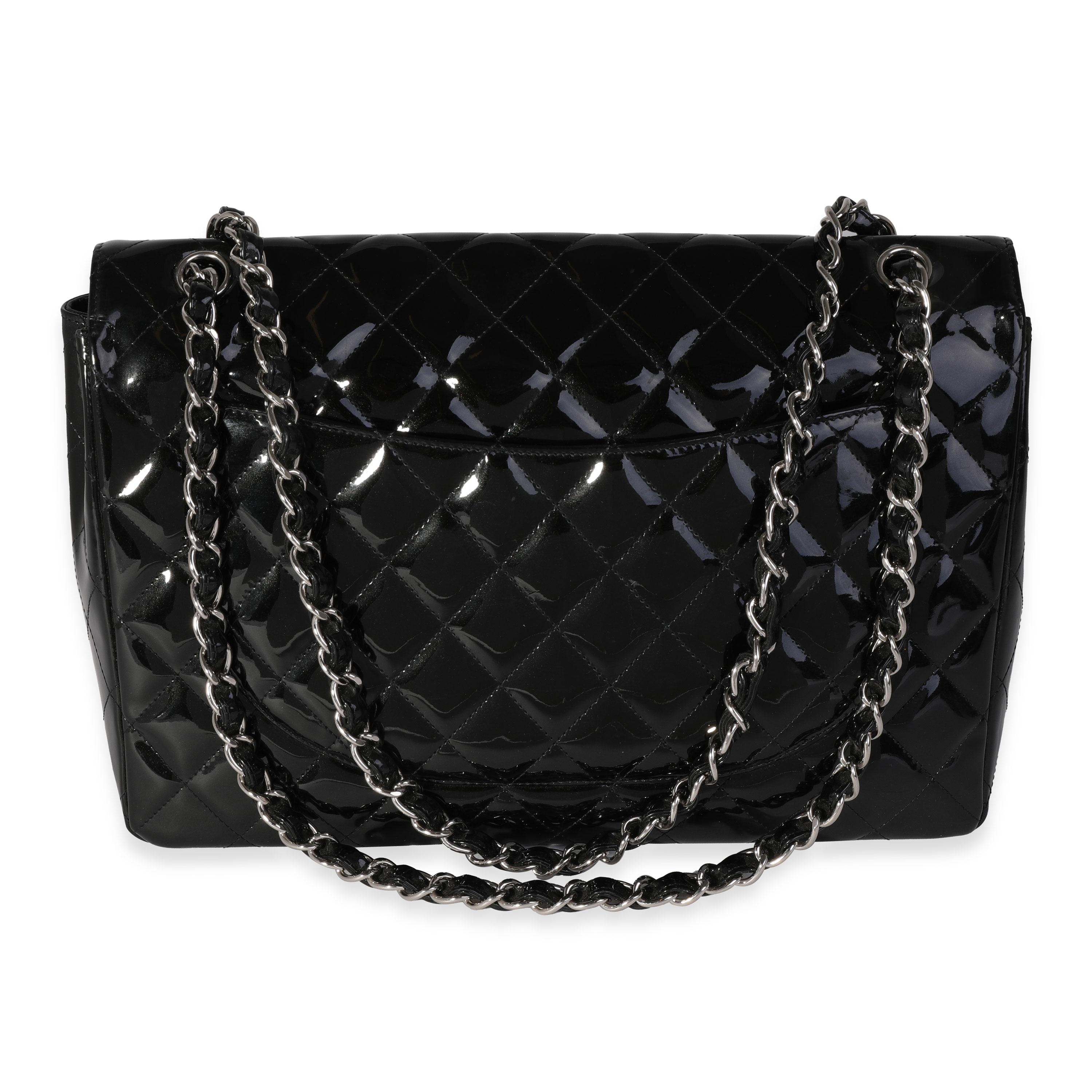 Chanel Black Quilted Patent Leather Maxi Classic Single Flap Bag In Good Condition For Sale In New York, NY