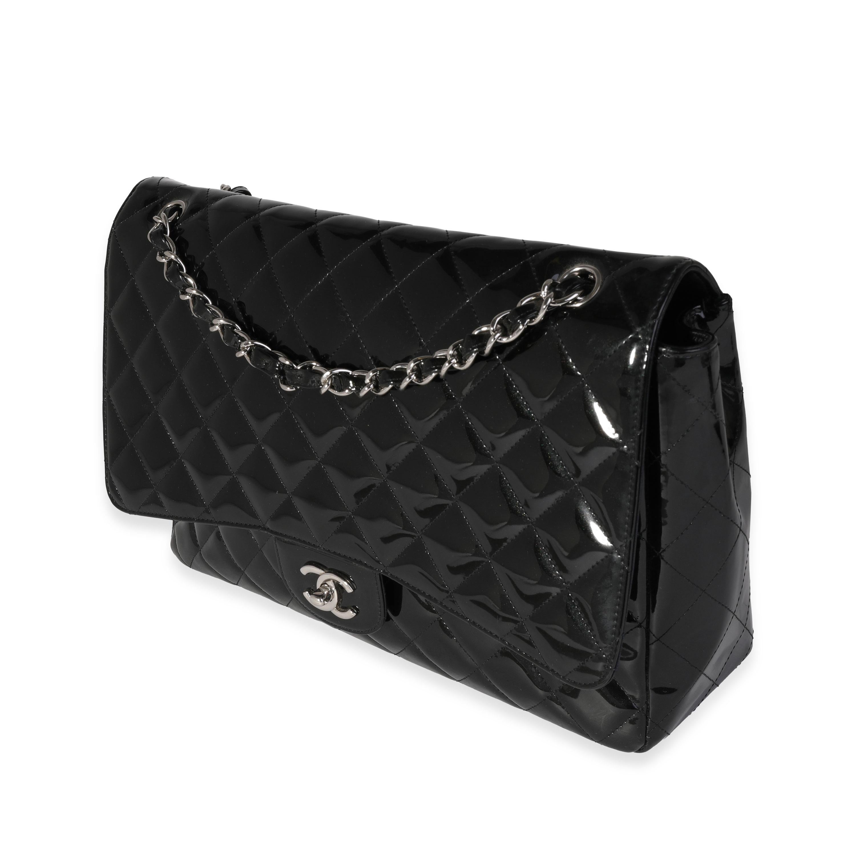 Women's Chanel Black Quilted Patent Leather Maxi Classic Single Flap Bag For Sale
