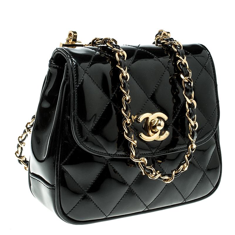 Chanel Black Quilted Patent Leather Vintage Mini Single Flap Bag In Good Condition In Dubai, Al Qouz 2