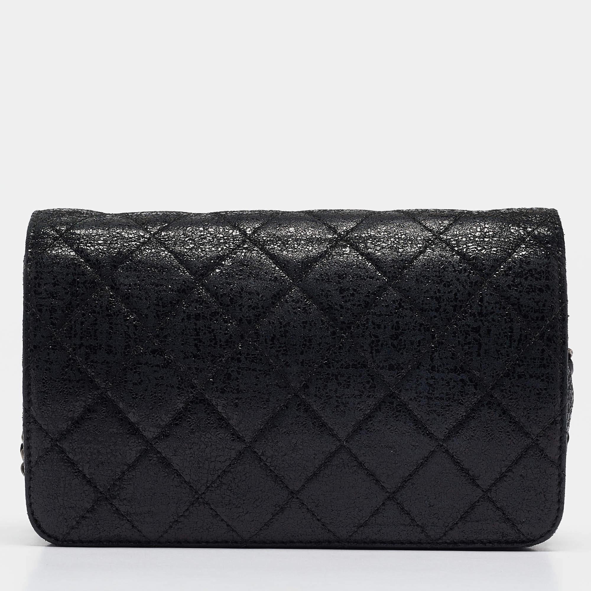 Chanel Black Quilted Shimmering Leather WOC Clutch Bag In Good Condition For Sale In Dubai, Al Qouz 2