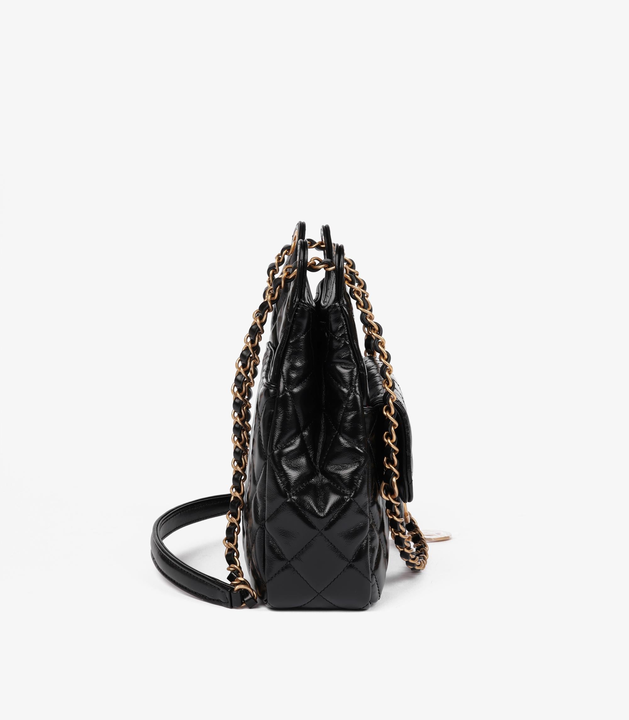 Noir Chanel - Sac hobo moyen en cuir de veau vieilli matelassé noir en vente
