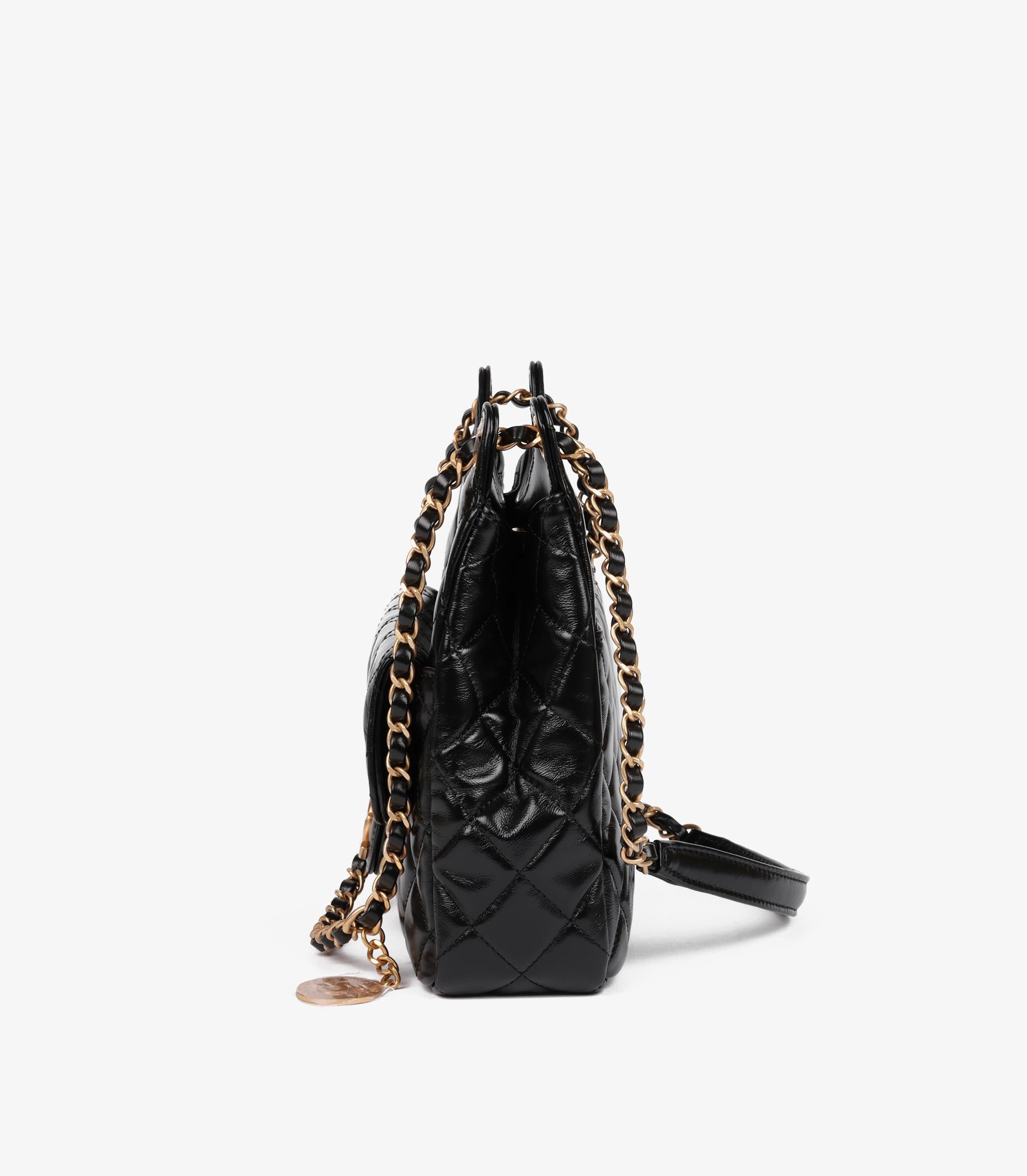 Chanel - Sac hobo moyen en cuir de veau vieilli matelassé noir Unisexe en vente