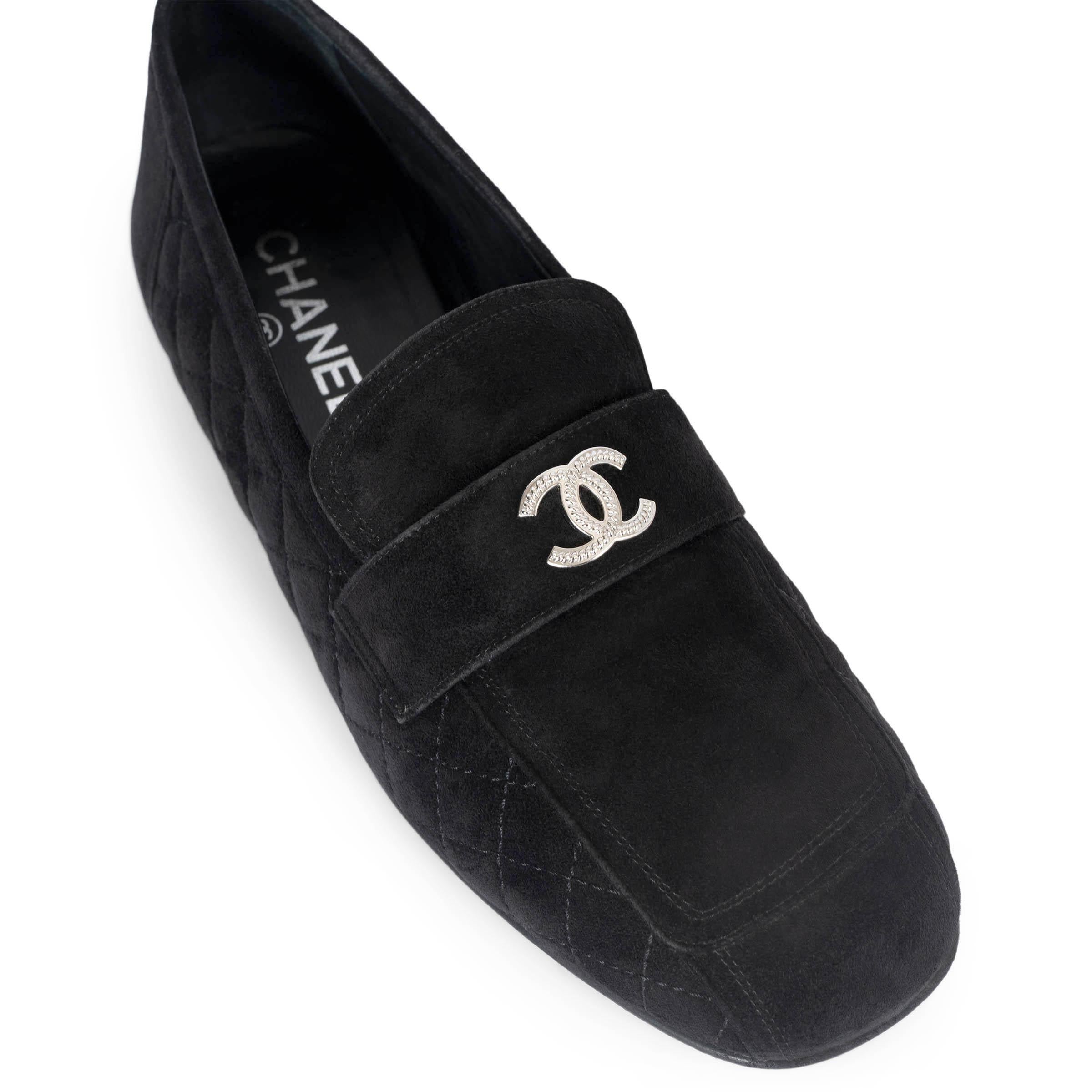 CHANEL black quilted suede 2019 19P Loafers Shoes 38.5 For Sale 2