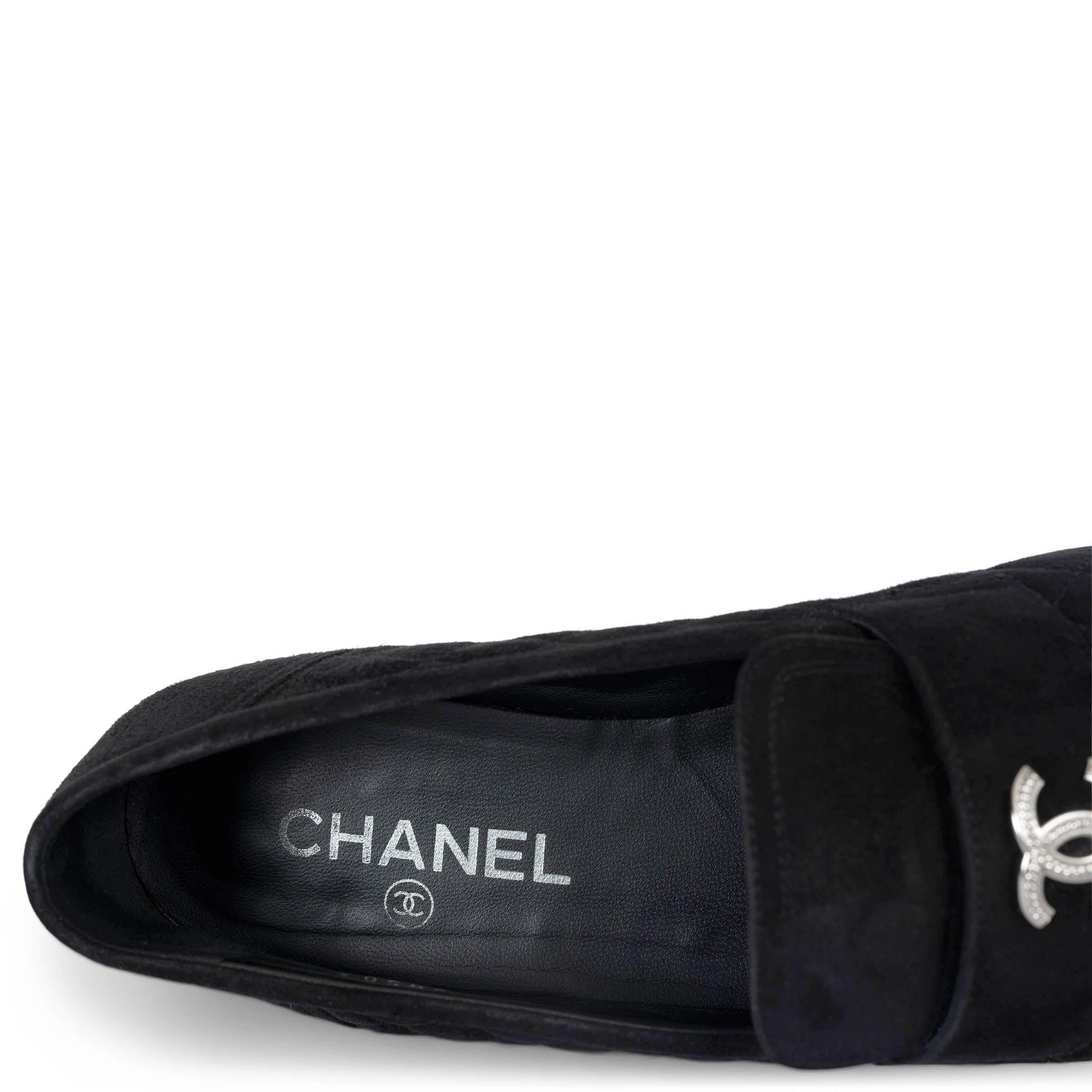 CHANEL black quilted suede 2019 19P Loafers Shoes 38.5 For Sale 3