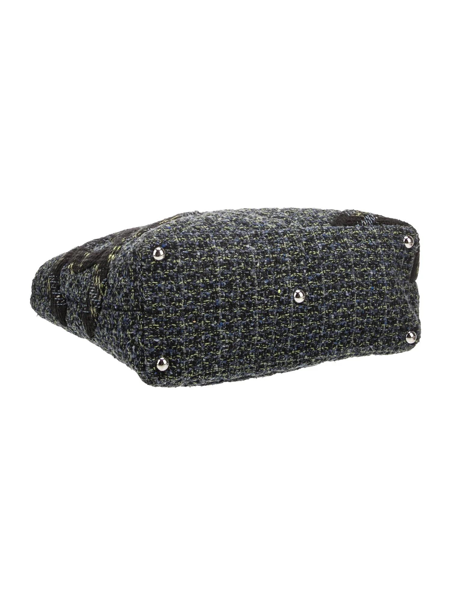 Chanel Tote Ligne Cambon de tweed acolchado negro en Excelente estado para la venta en Montreal, Quebec